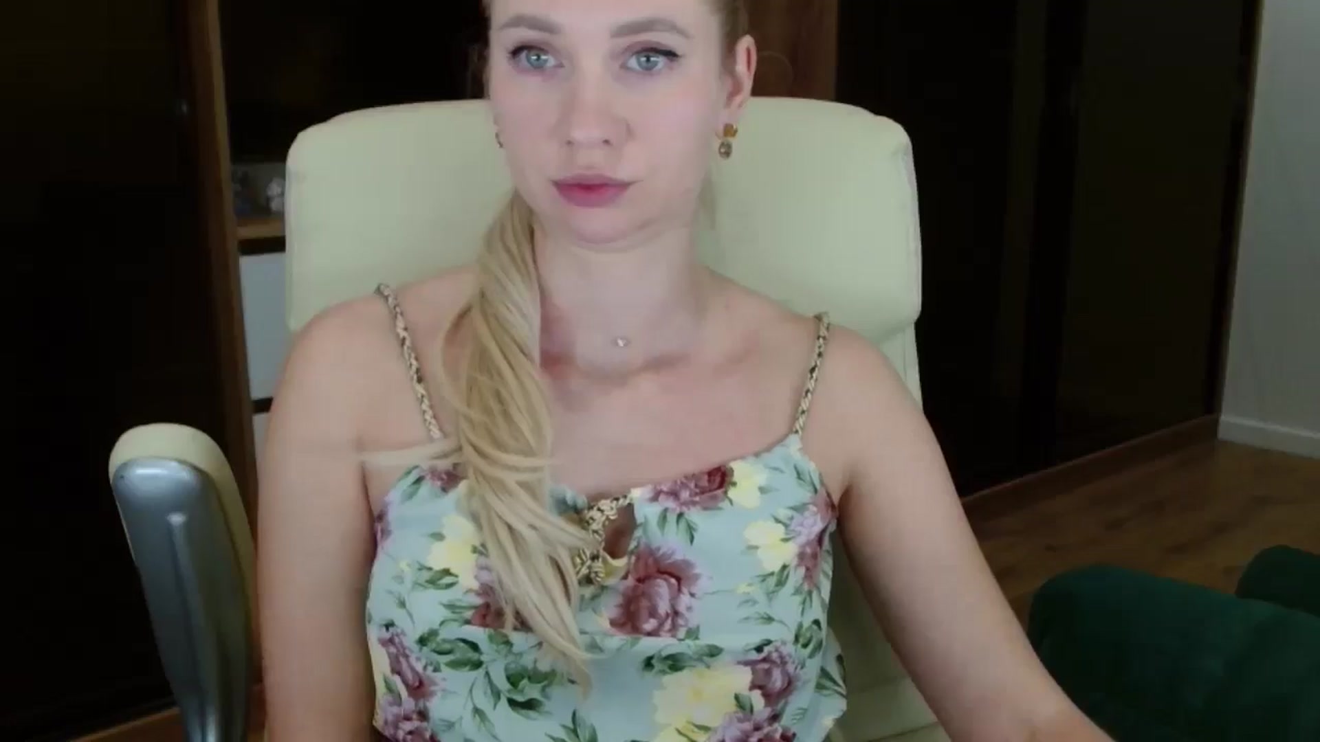 Gallery image thumbnail from Miss_Sylvia's myfreecams stream on, 11/01/2025, 22:06 image 16 of 20