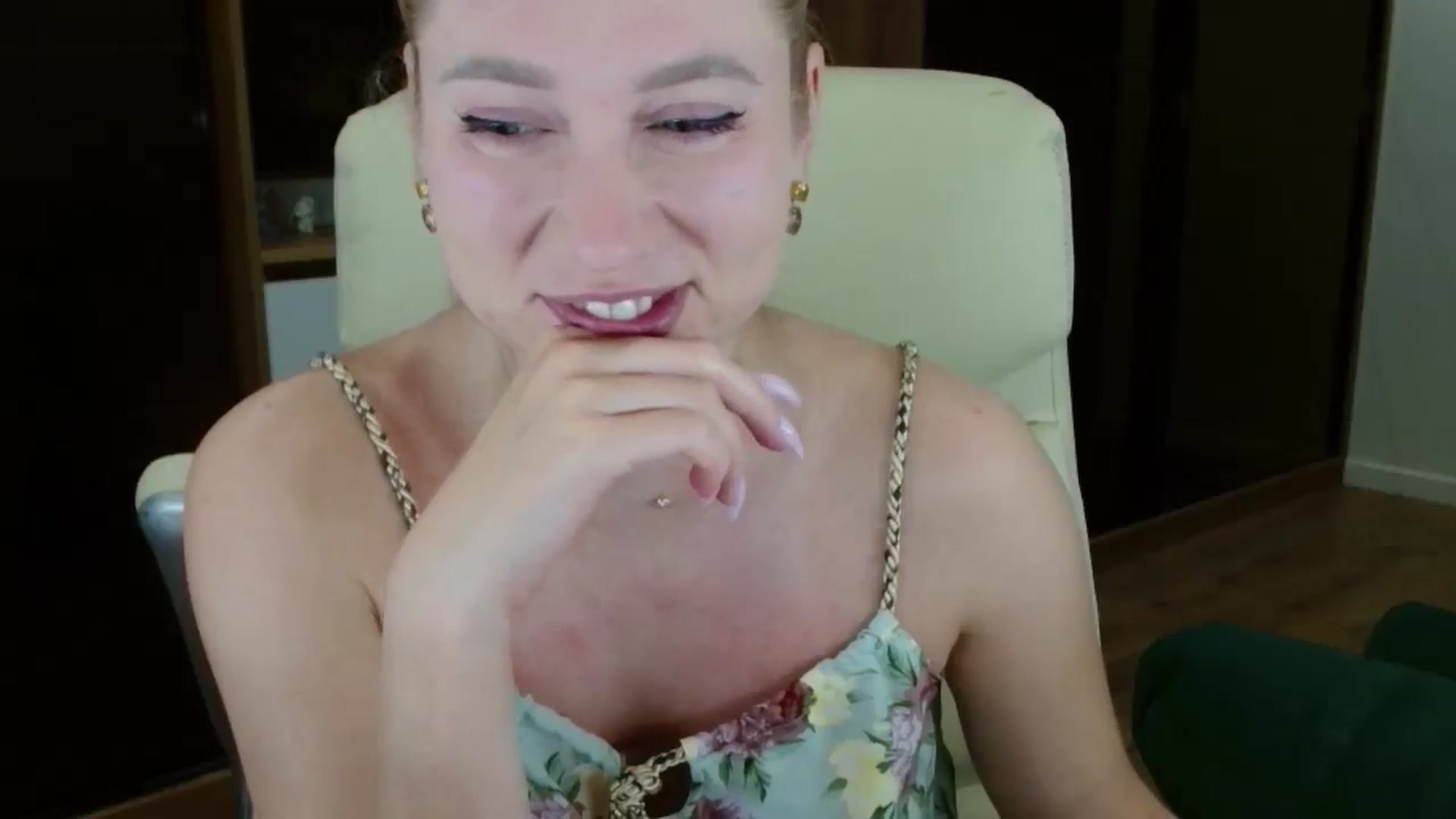 Gallery image thumbnail from Miss_Sylvia's myfreecams stream on, 11/01/2025, 22:06 image 2 of 20