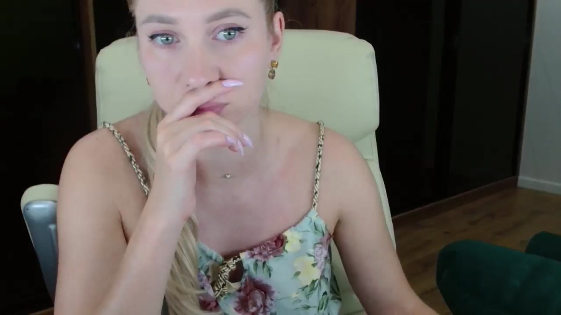 Gallery image thumbnail from Miss_Sylvia's myfreecams stream on, 11/01/2025, 22:06 image 17 of 20