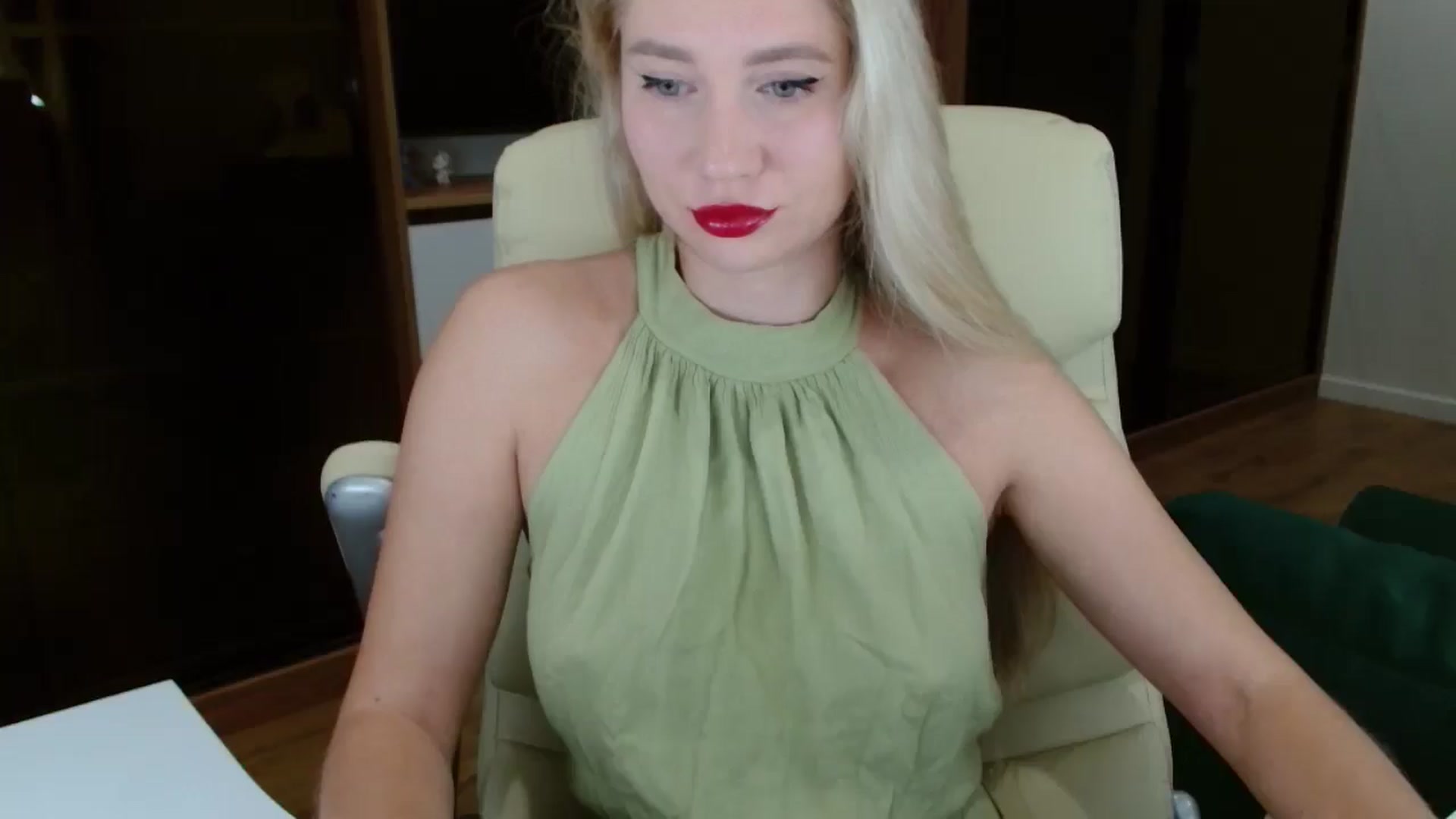Gallery image thumbnail from Miss_Sylvia's myfreecams stream on, 11/02/2025, 18:16 image 5 of 20