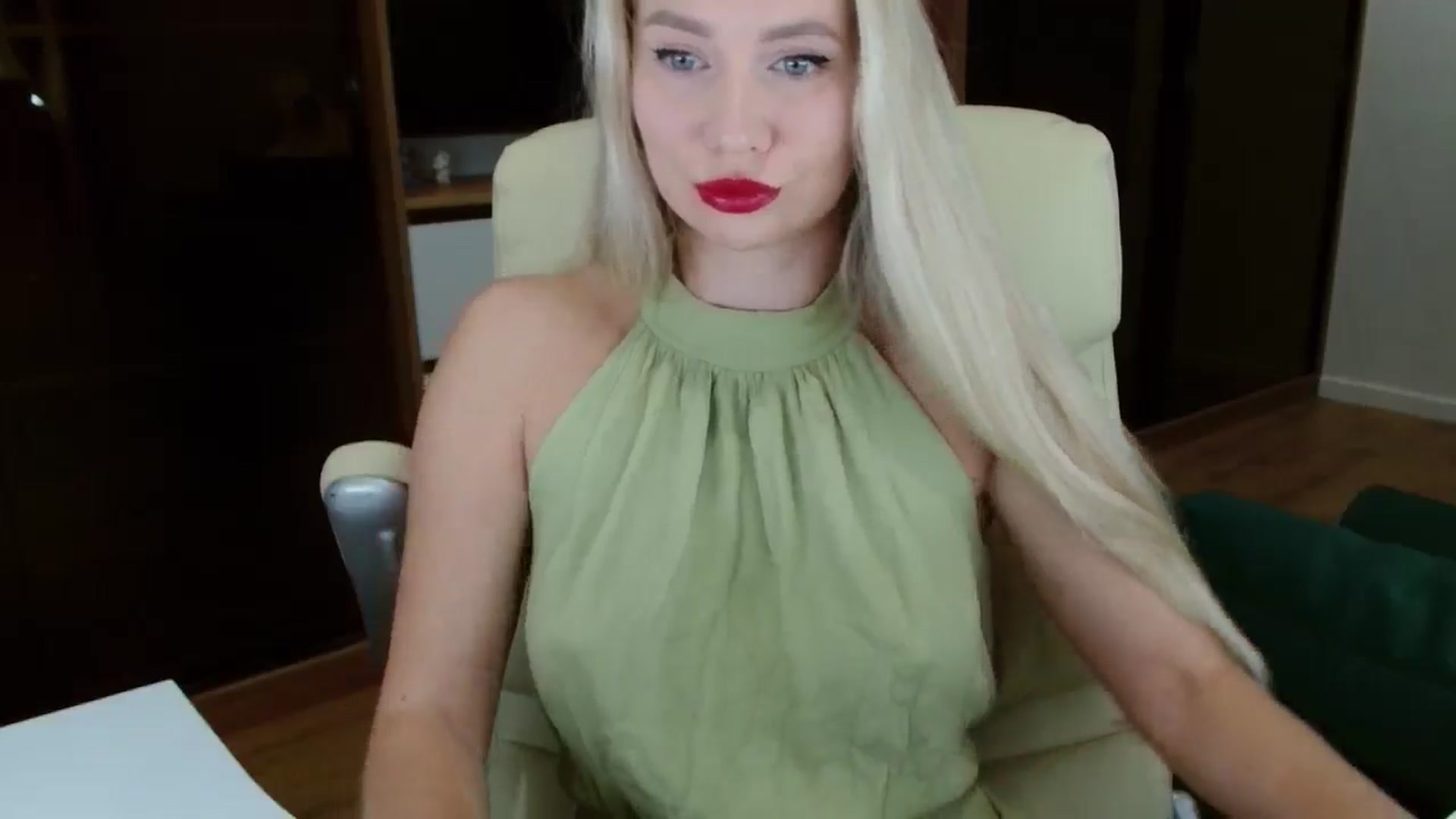Gallery image thumbnail from Miss_Sylvia's myfreecams stream on, 11/02/2025, 18:16 image 9 of 20