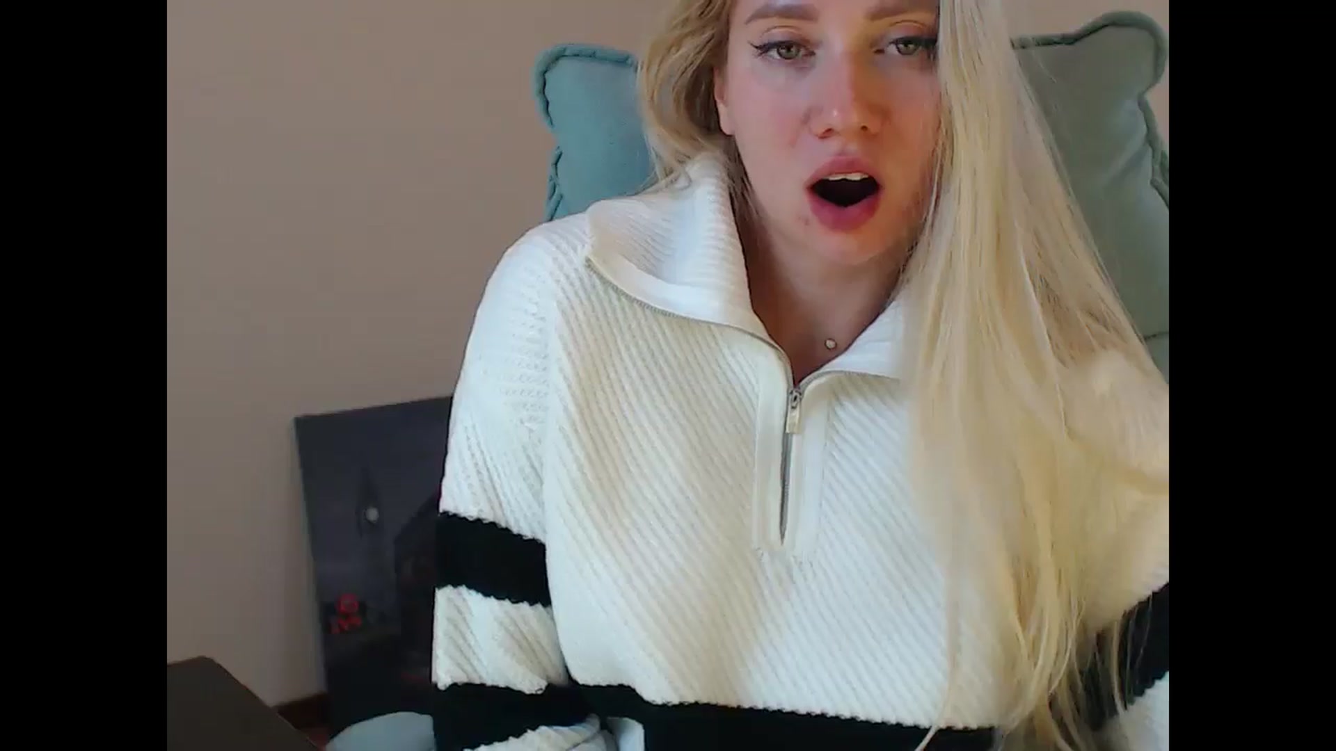 Gallery image thumbnail from Miss_Sylvia's myfreecams stream on, 11/08/2025, 19:35 image 4 of 20
