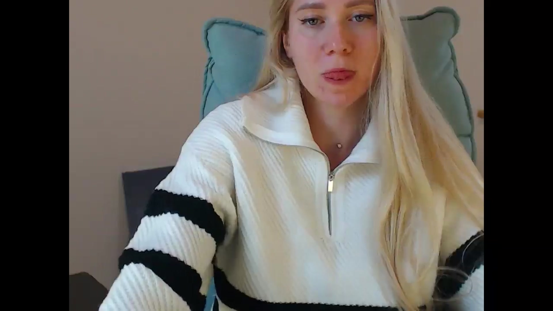 Gallery image thumbnail from Miss_Sylvia's myfreecams stream on, 11/08/2025, 19:35 image 12 of 20