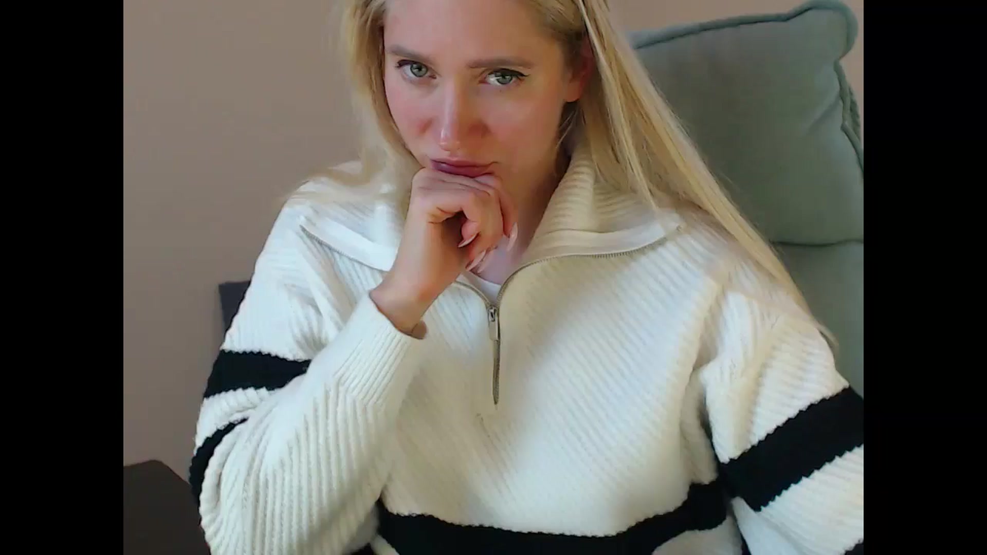 Gallery image thumbnail from Miss_Sylvia's myfreecams stream on, 11/08/2025, 21:24 image 5 of 20