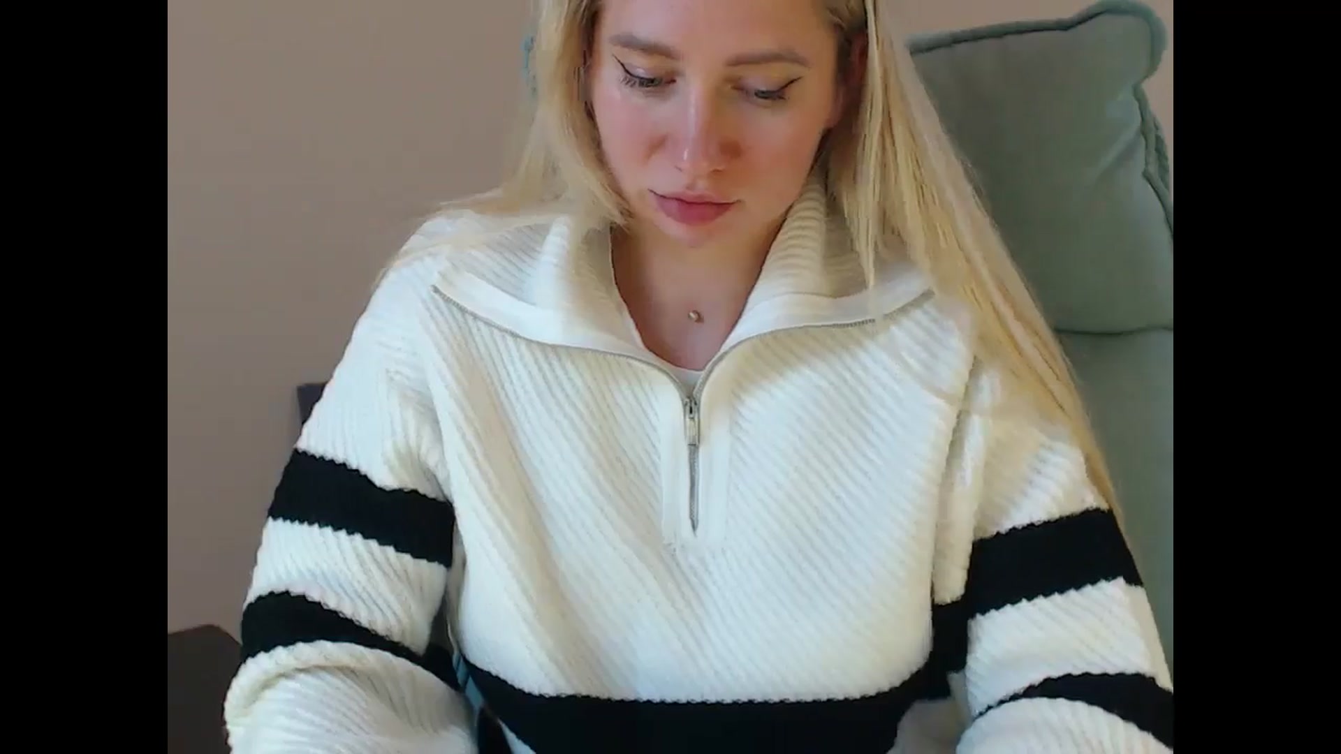 Gallery image thumbnail from Miss_Sylvia's myfreecams stream on, 11/08/2025, 21:24 image 9 of 20