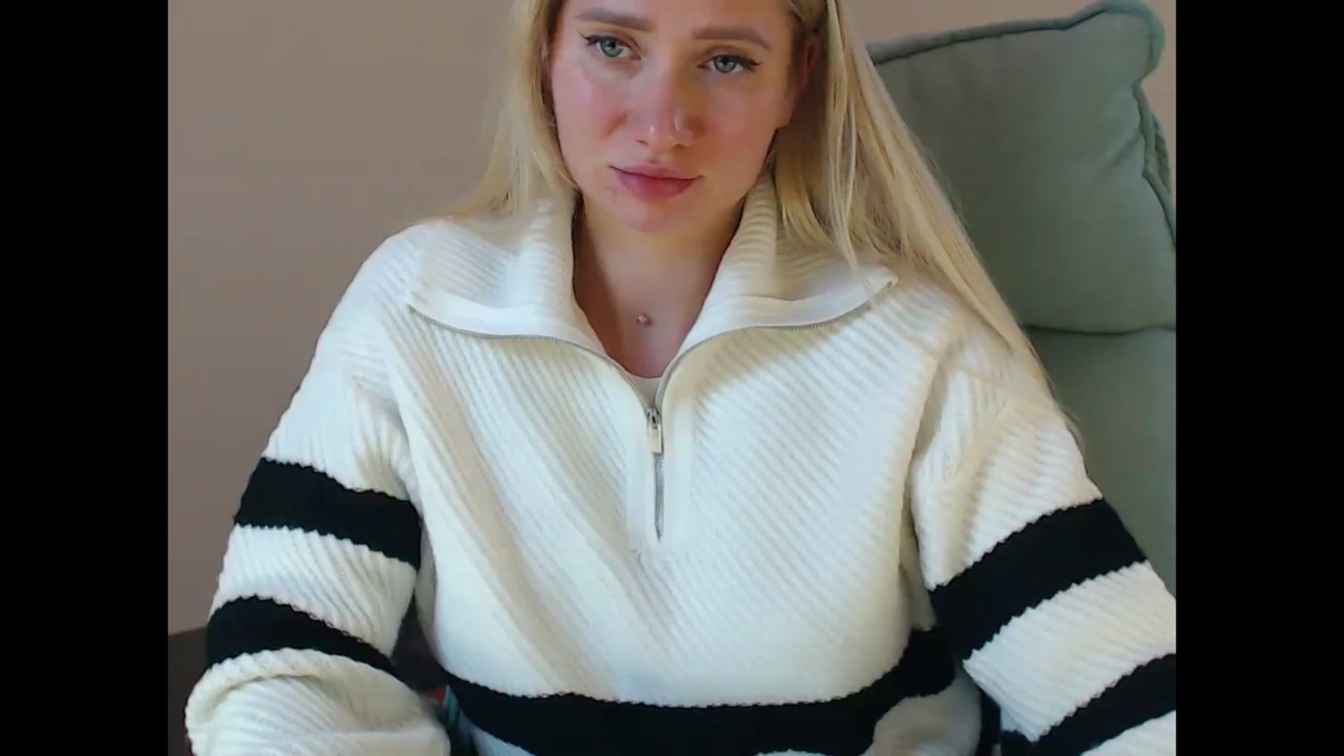Gallery image thumbnail from Miss_Sylvia's myfreecams stream on, 11/08/2025, 21:24 image 3 of 20