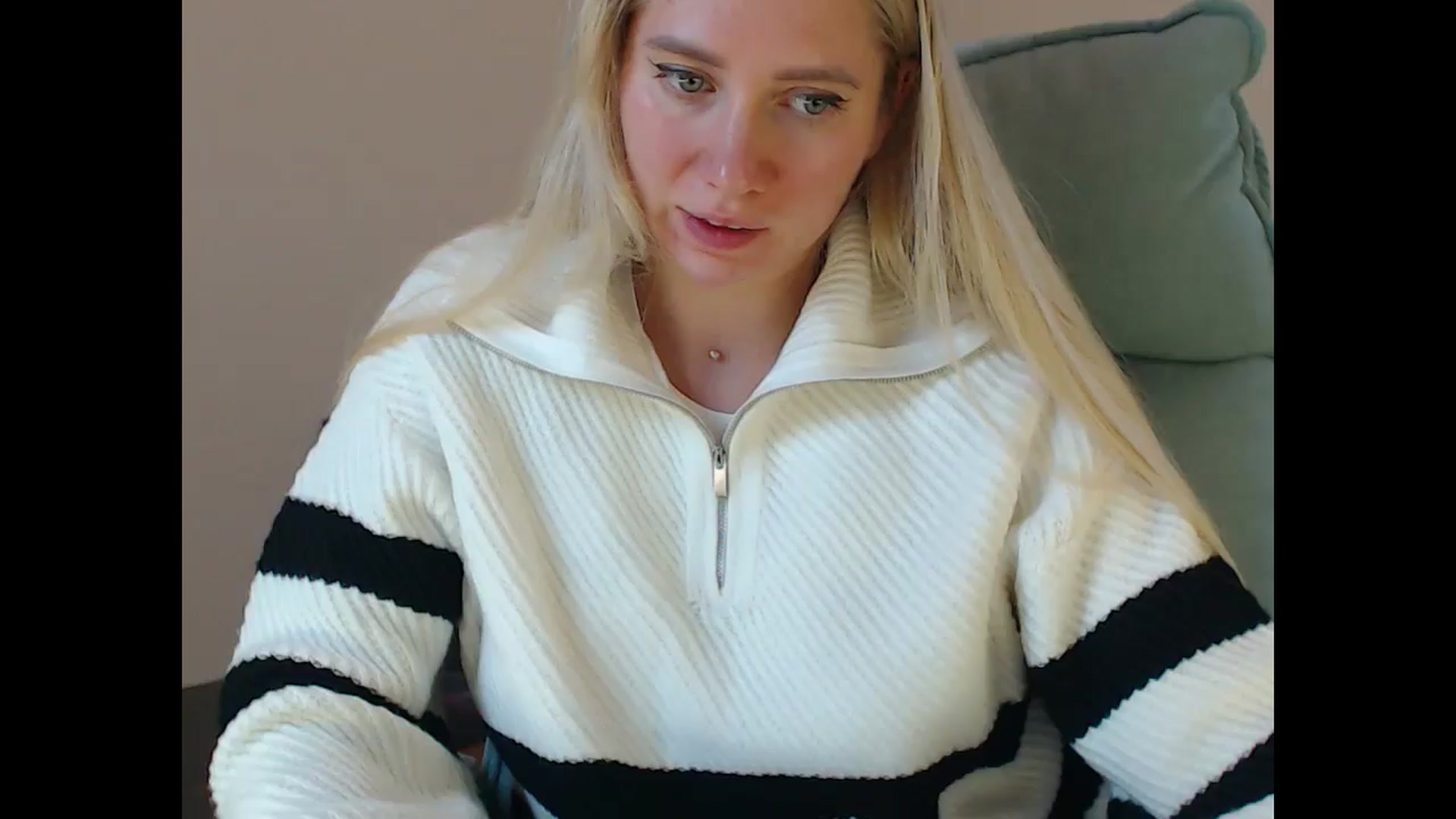 Gallery image thumbnail from Miss_Sylvia's myfreecams stream on, 11/08/2025, 21:24 image 18 of 20