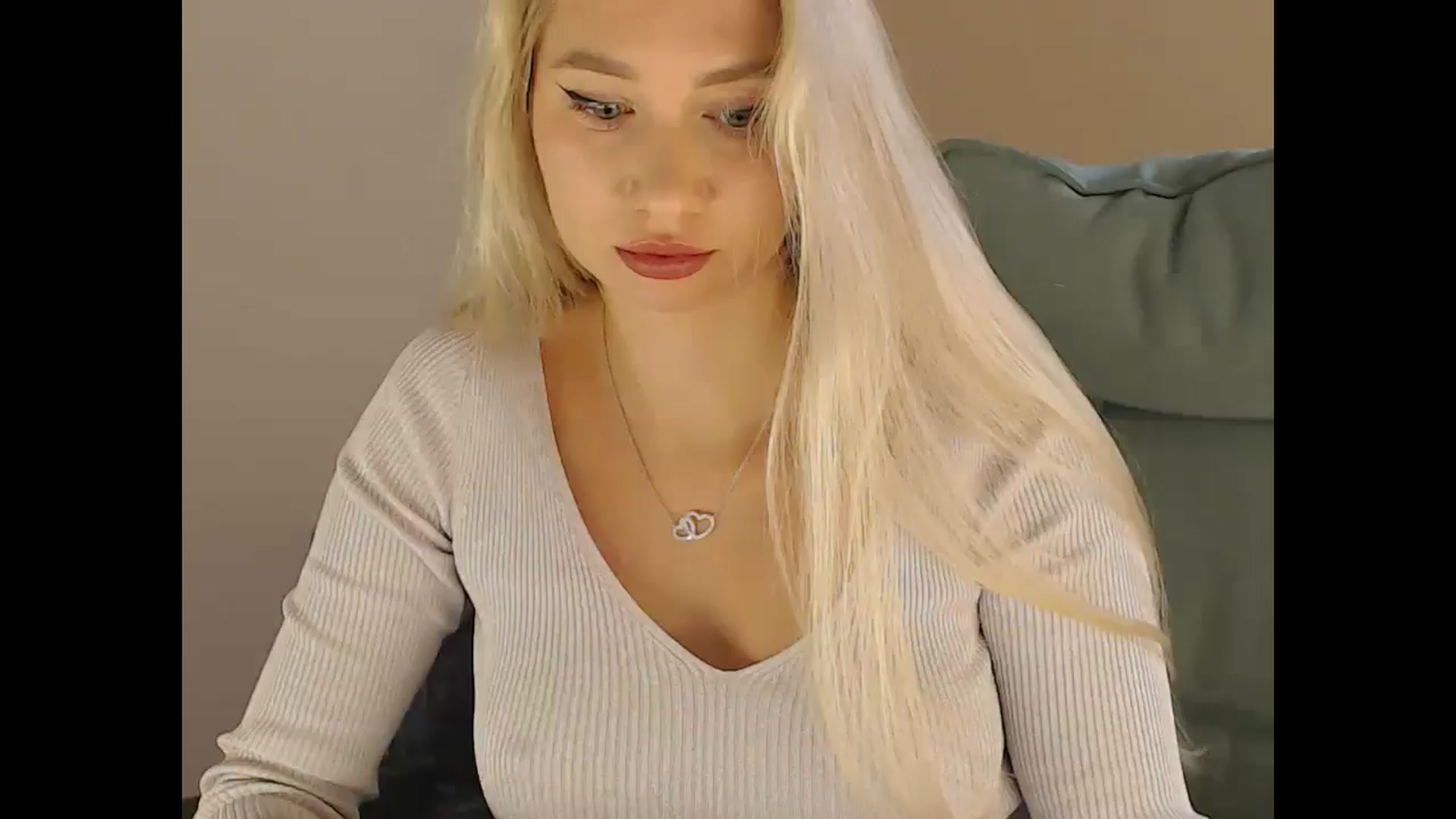 Gallery image thumbnail from Miss_Sylvia's myfreecams stream on, 11/09/2025, 17:12 image 1 of 20