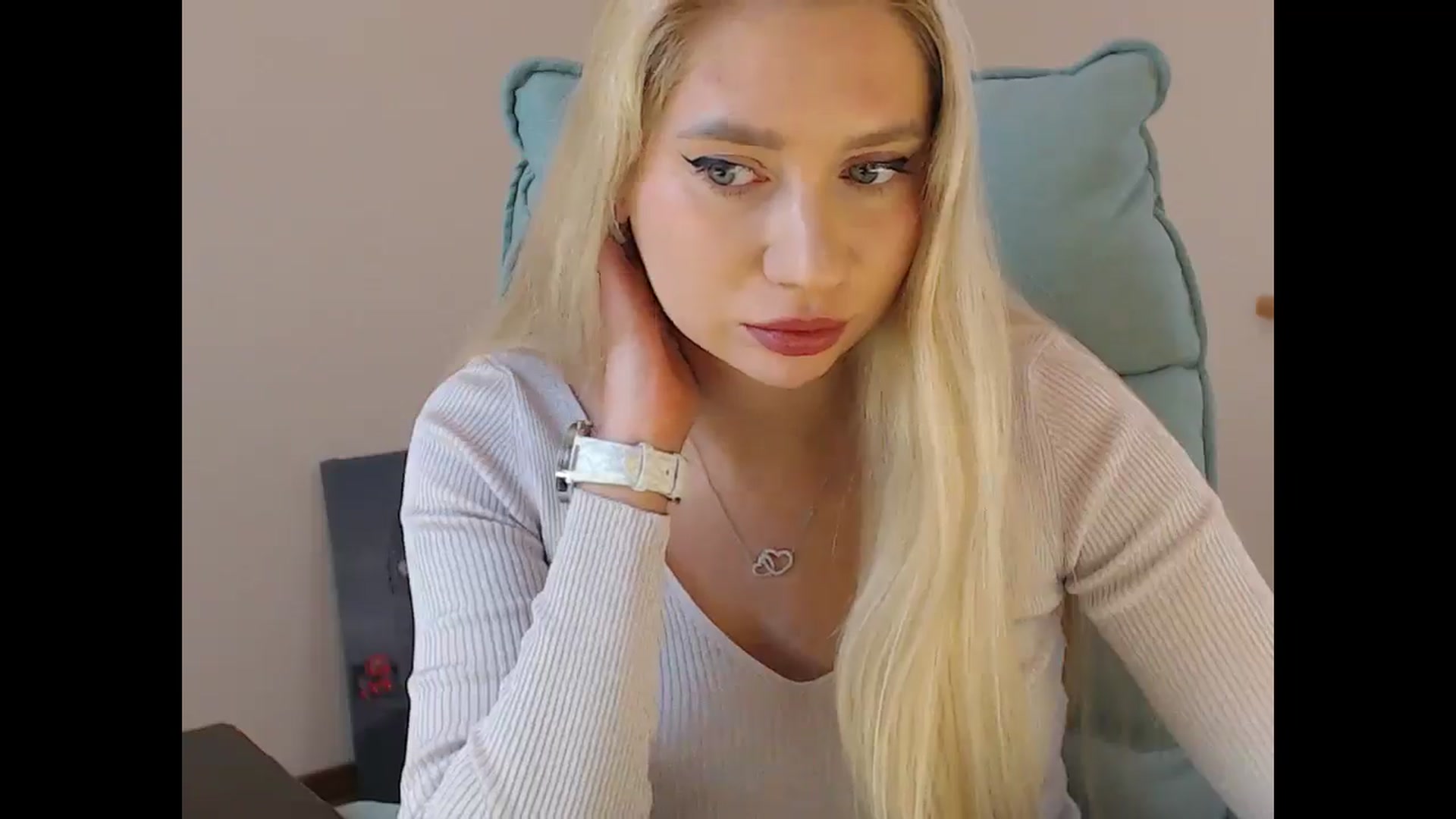 Gallery image thumbnail from Miss_Sylvia's myfreecams stream on, 11/09/2025, 17:57 image 19 of 20
