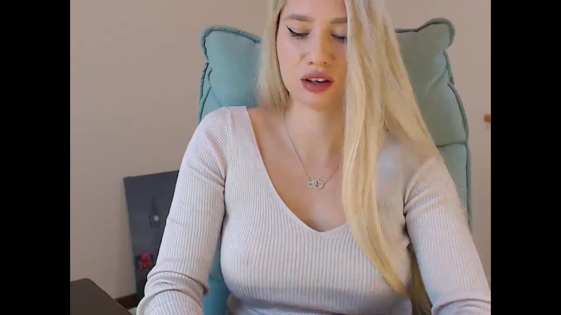 Gallery image thumbnail from Miss_Sylvia's myfreecams stream on, 11/09/2025, 17:57 image 16 of 20