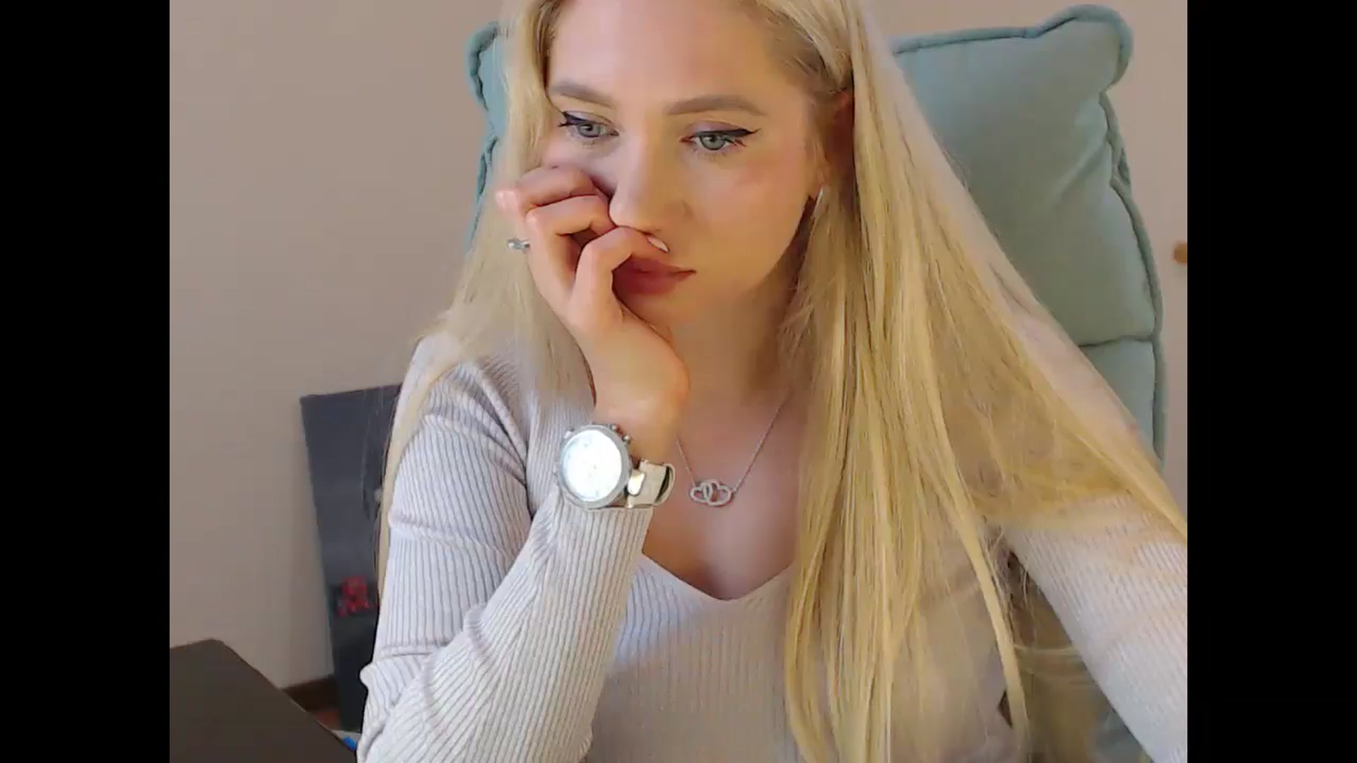 Gallery image thumbnail from Miss_Sylvia's myfreecams stream on, 11/09/2025, 18:42 image 12 of 20