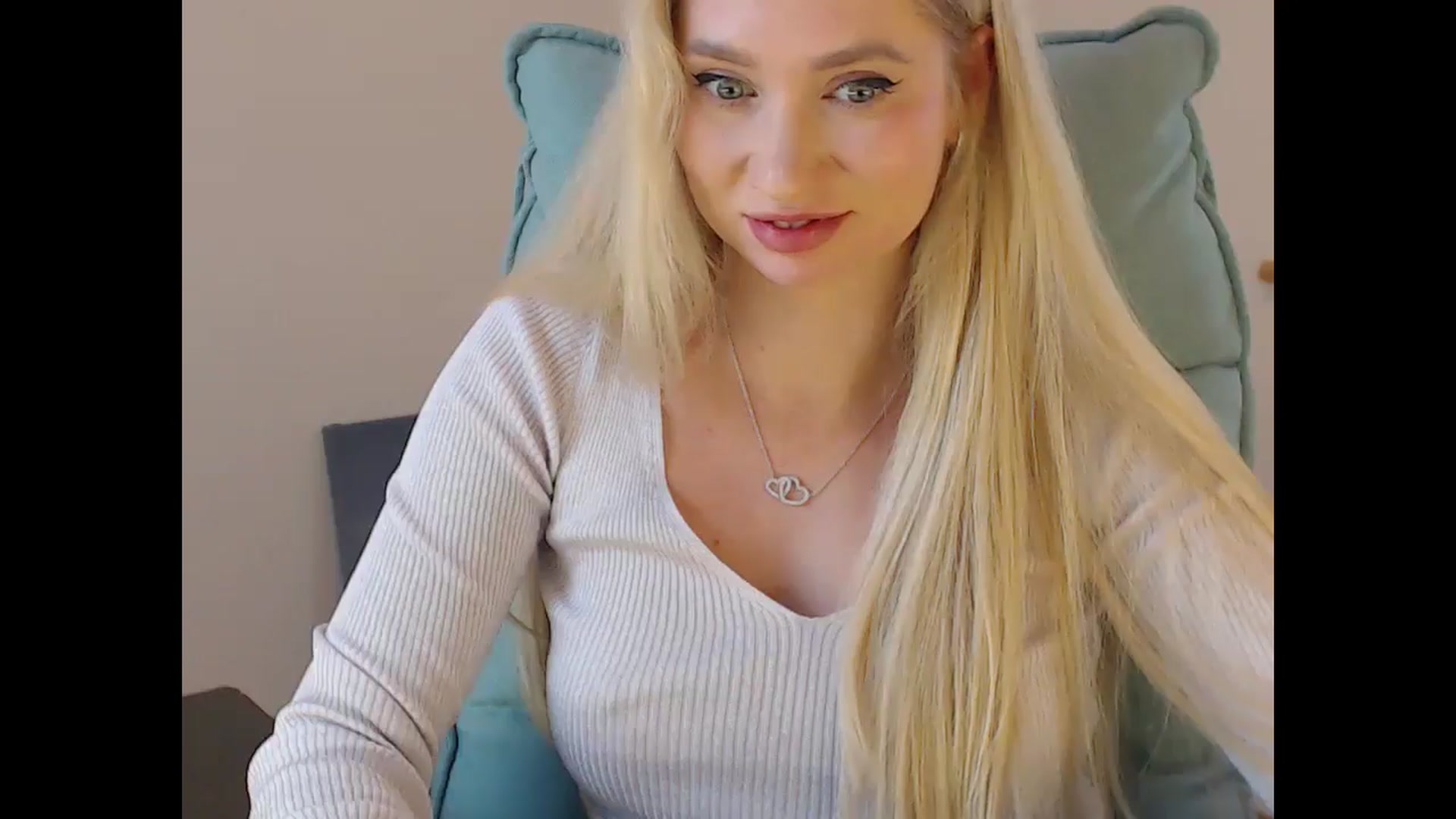 Gallery image thumbnail from Miss_Sylvia's myfreecams stream on, 11/09/2025, 18:42 image 4 of 20