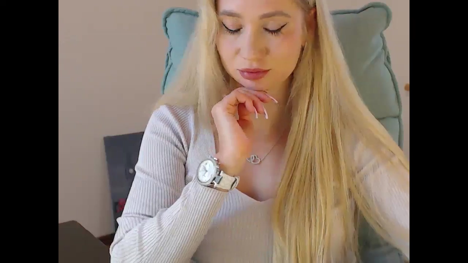 Gallery image thumbnail from Miss_Sylvia's myfreecams stream on, 11/09/2025, 18:42 image 6 of 20