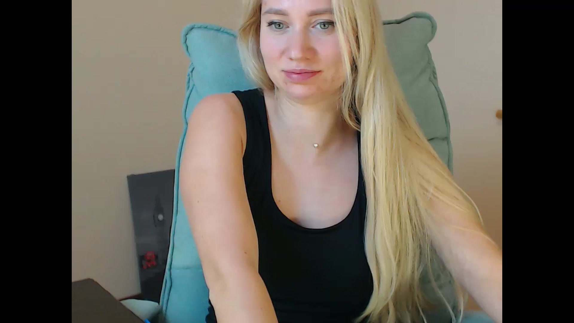 Gallery image thumbnail from Miss_Sylvia's myfreecams stream on, 11/13/2025, 17:17 image 17 of 20