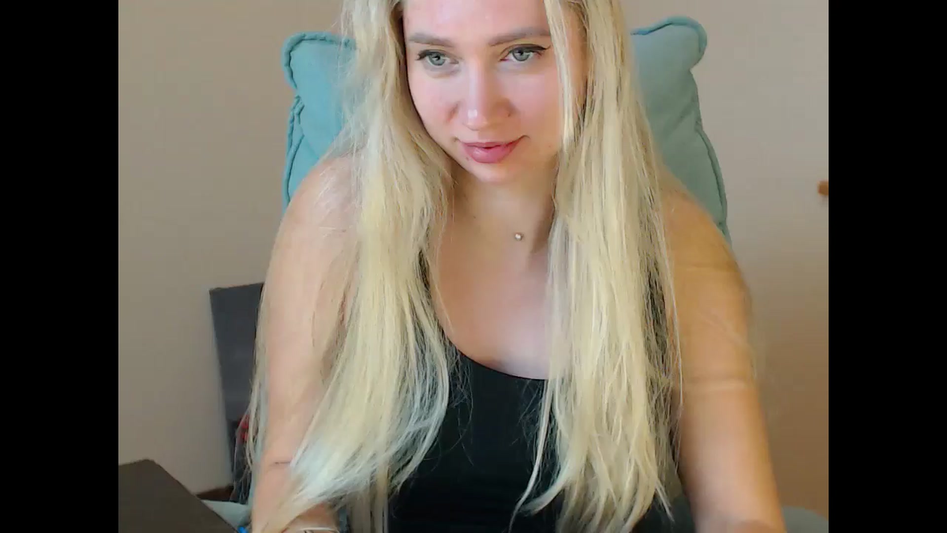 Gallery image thumbnail from Miss_Sylvia's myfreecams stream on, 11/13/2025, 17:17 image 12 of 20