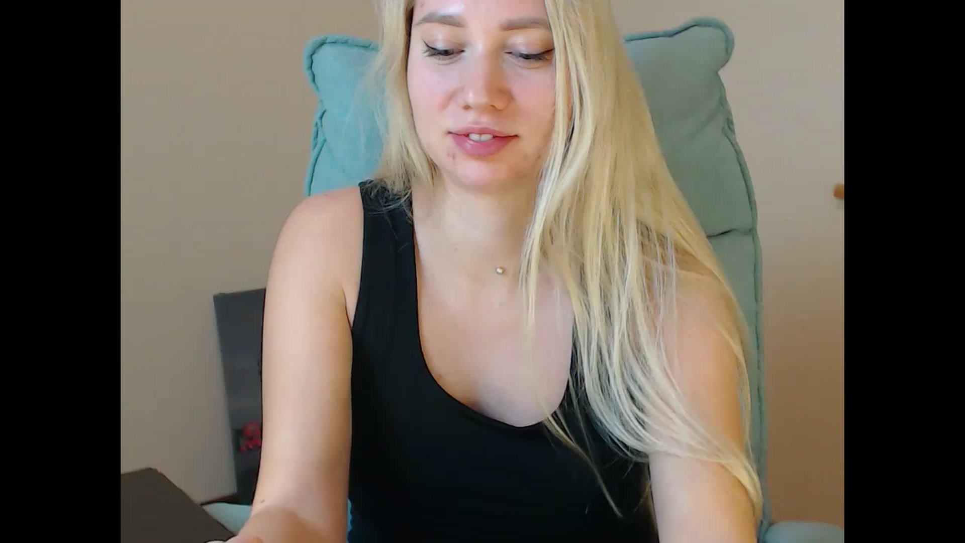 Gallery image thumbnail from Miss_Sylvia's myfreecams stream on, 11/13/2025, 17:17 image 15 of 20
