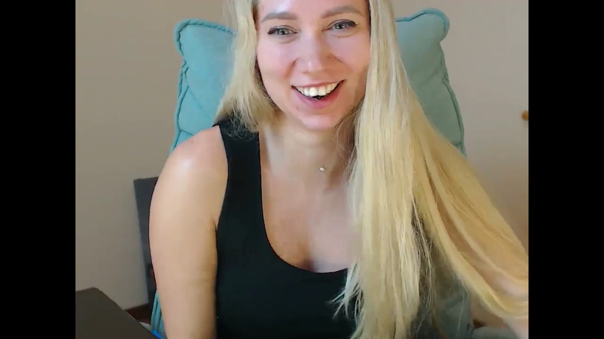 Gallery image thumbnail from Miss_Sylvia's myfreecams stream on, 11/13/2025, 18:30 image 7 of 20