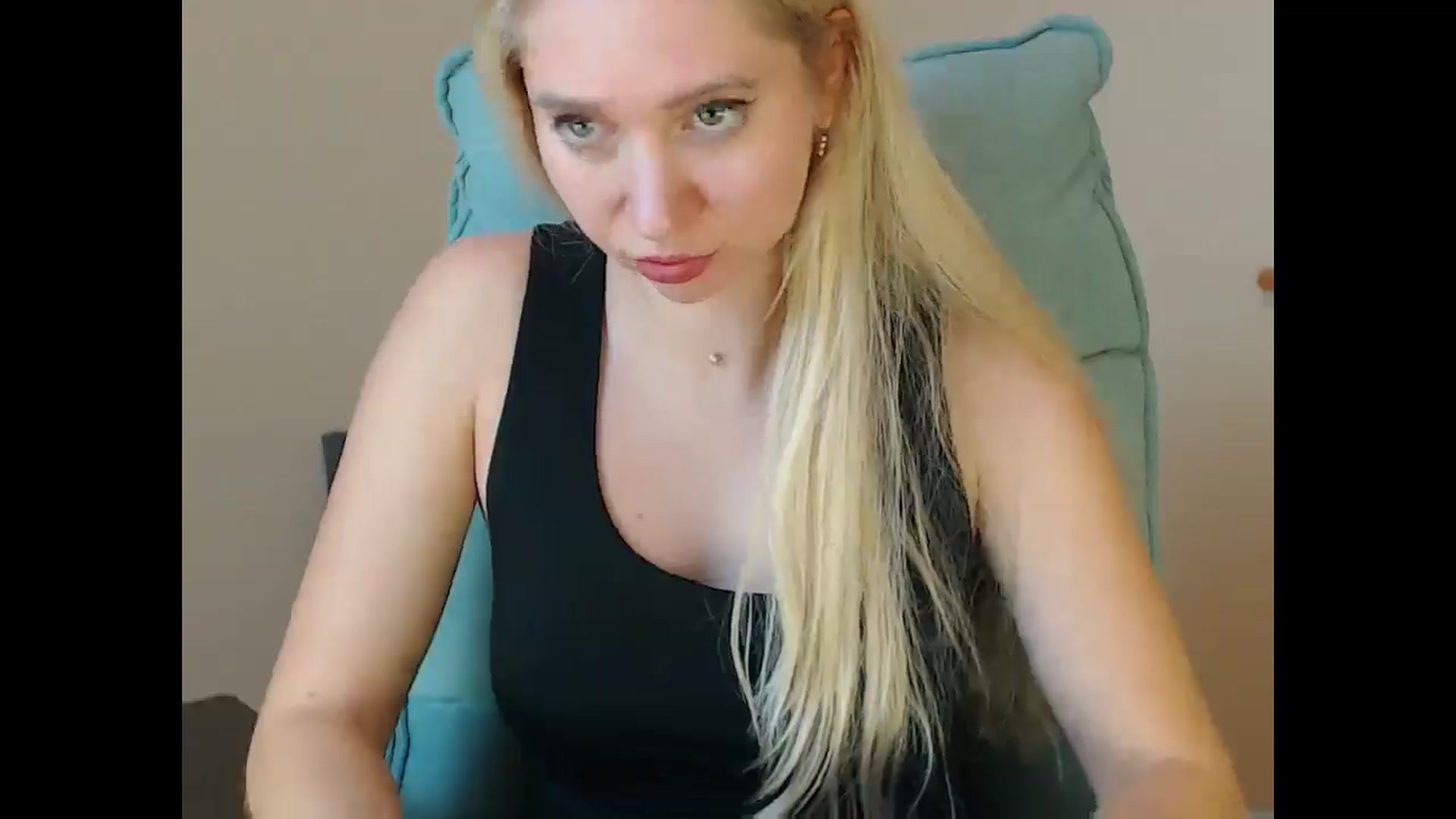 Gallery image thumbnail from Miss_Sylvia's myfreecams stream on, 11/13/2025, 18:30 image 2 of 20