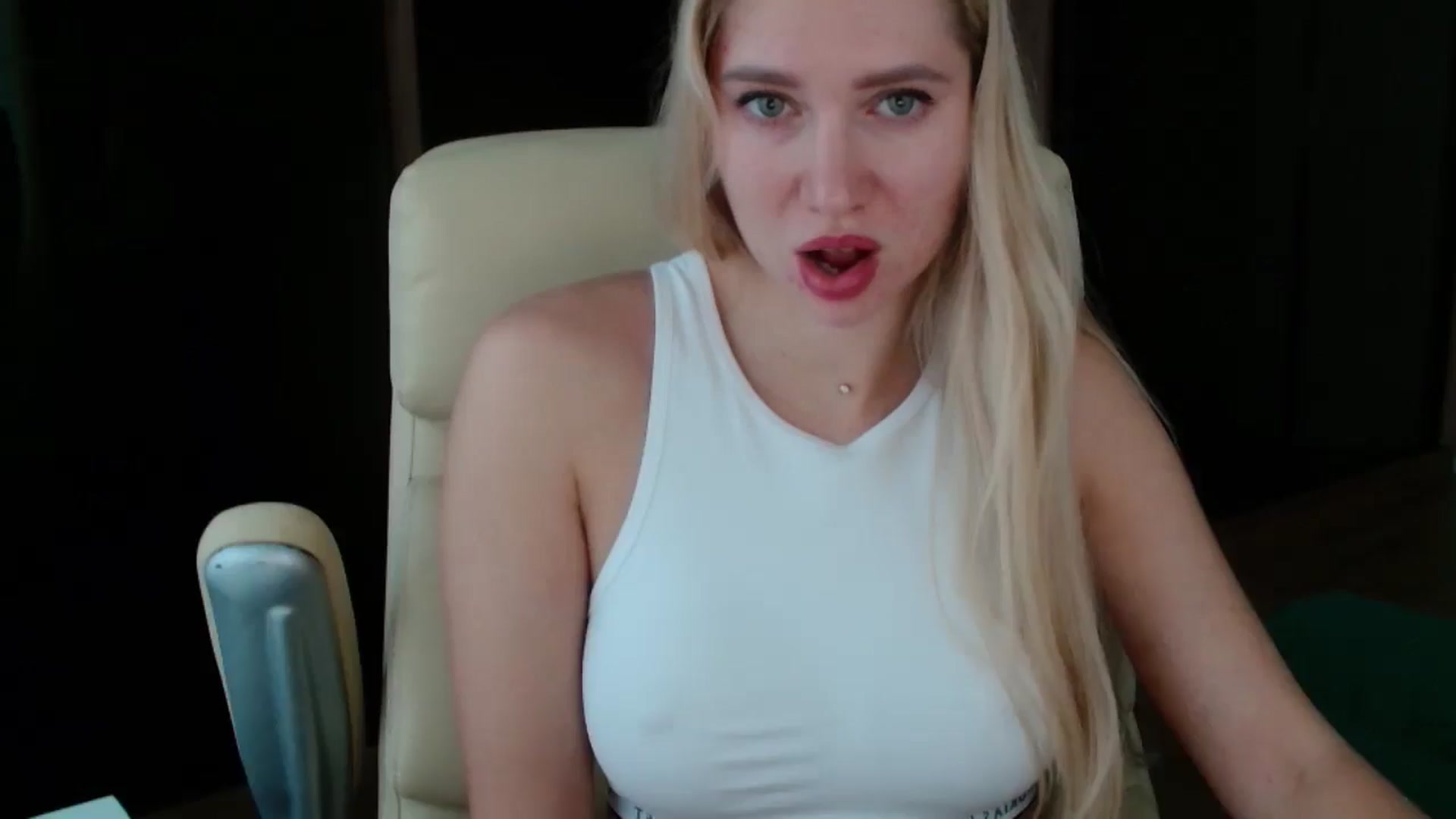 Gallery image thumbnail from Miss_Sylvia's myfreecams stream on, 11/14/2025, 14:00 image 14 of 20