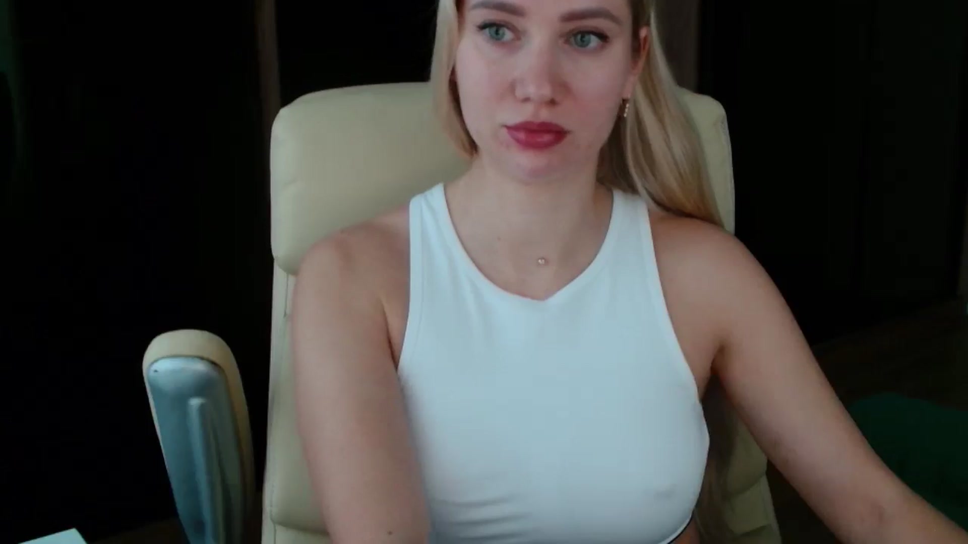 Gallery image thumbnail from Miss_Sylvia's myfreecams stream on, 11/14/2025, 14:00 image 6 of 20