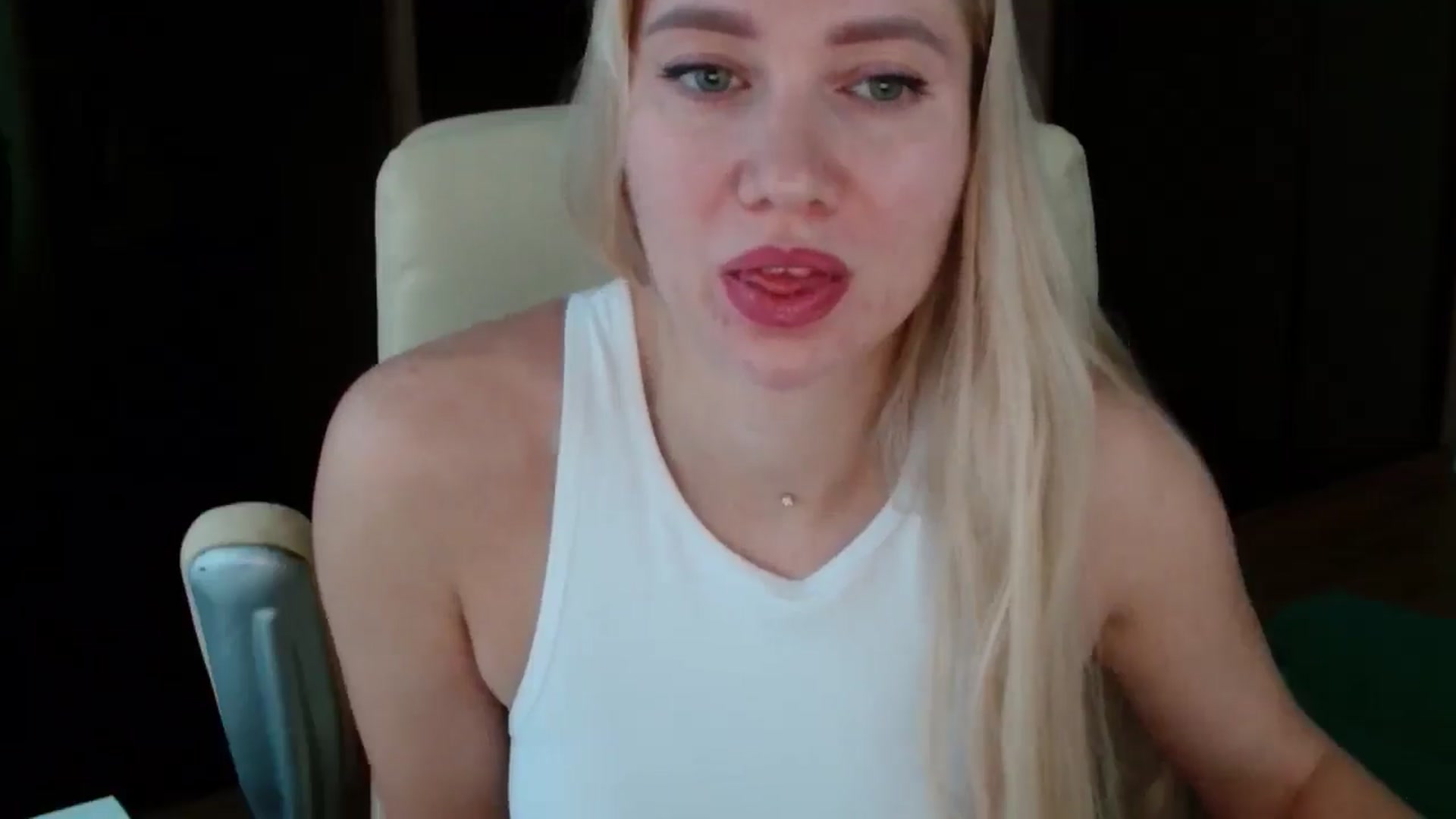 Gallery image thumbnail from Miss_Sylvia's myfreecams stream on, 11/14/2025, 14:00 image 15 of 20
