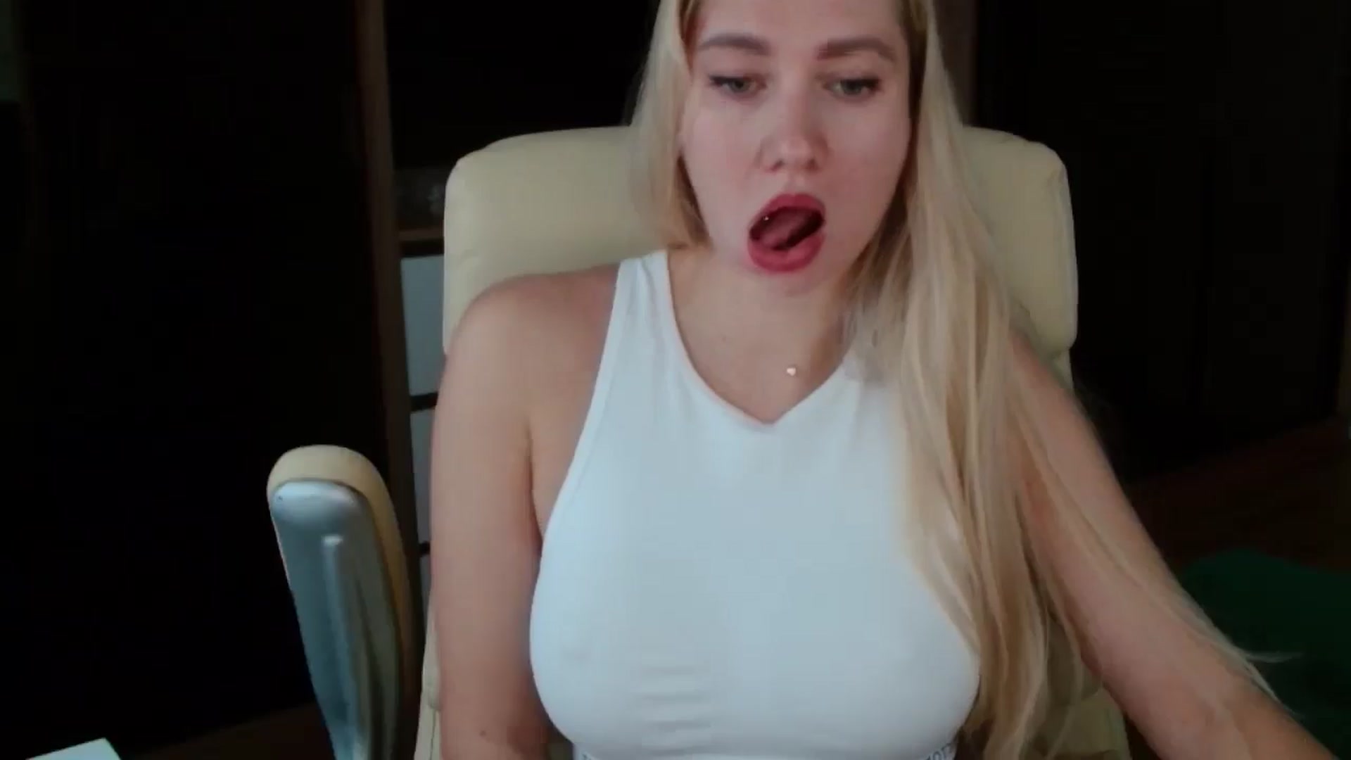 Gallery image thumbnail from Miss_Sylvia's myfreecams stream on, 11/14/2025, 14:00 image 18 of 20