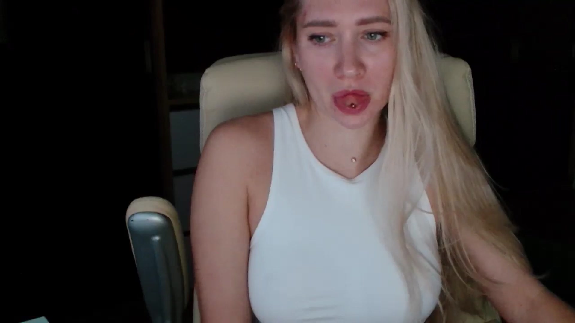 Gallery image thumbnail from Miss_Sylvia's myfreecams stream on, 11/14/2025, 15:22 image 2 of 20