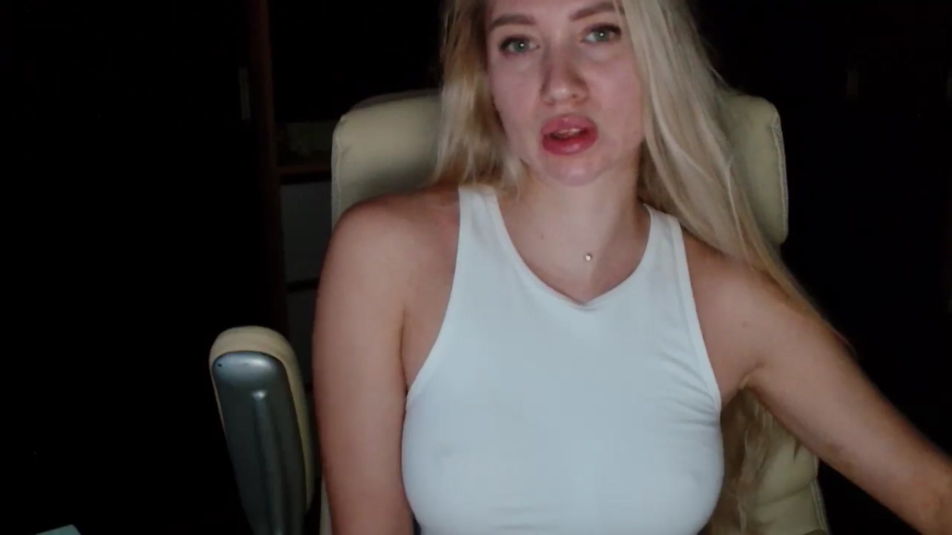 Gallery image thumbnail from Miss_Sylvia's myfreecams stream on, 11/14/2025, 15:22 image 4 of 20