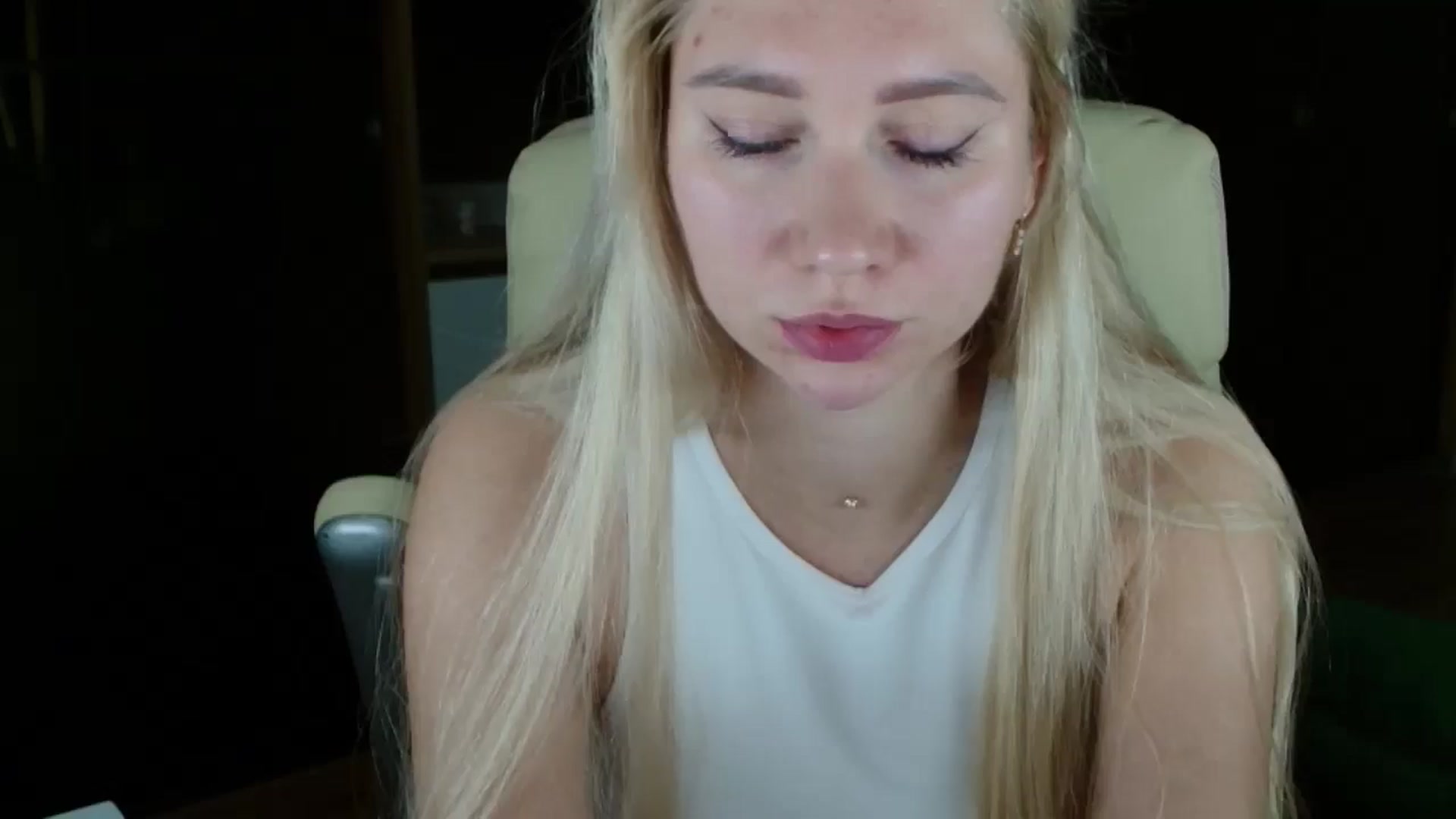 Gallery image thumbnail from Miss_Sylvia's myfreecams stream on, 11/14/2025, 15:22 image 17 of 20