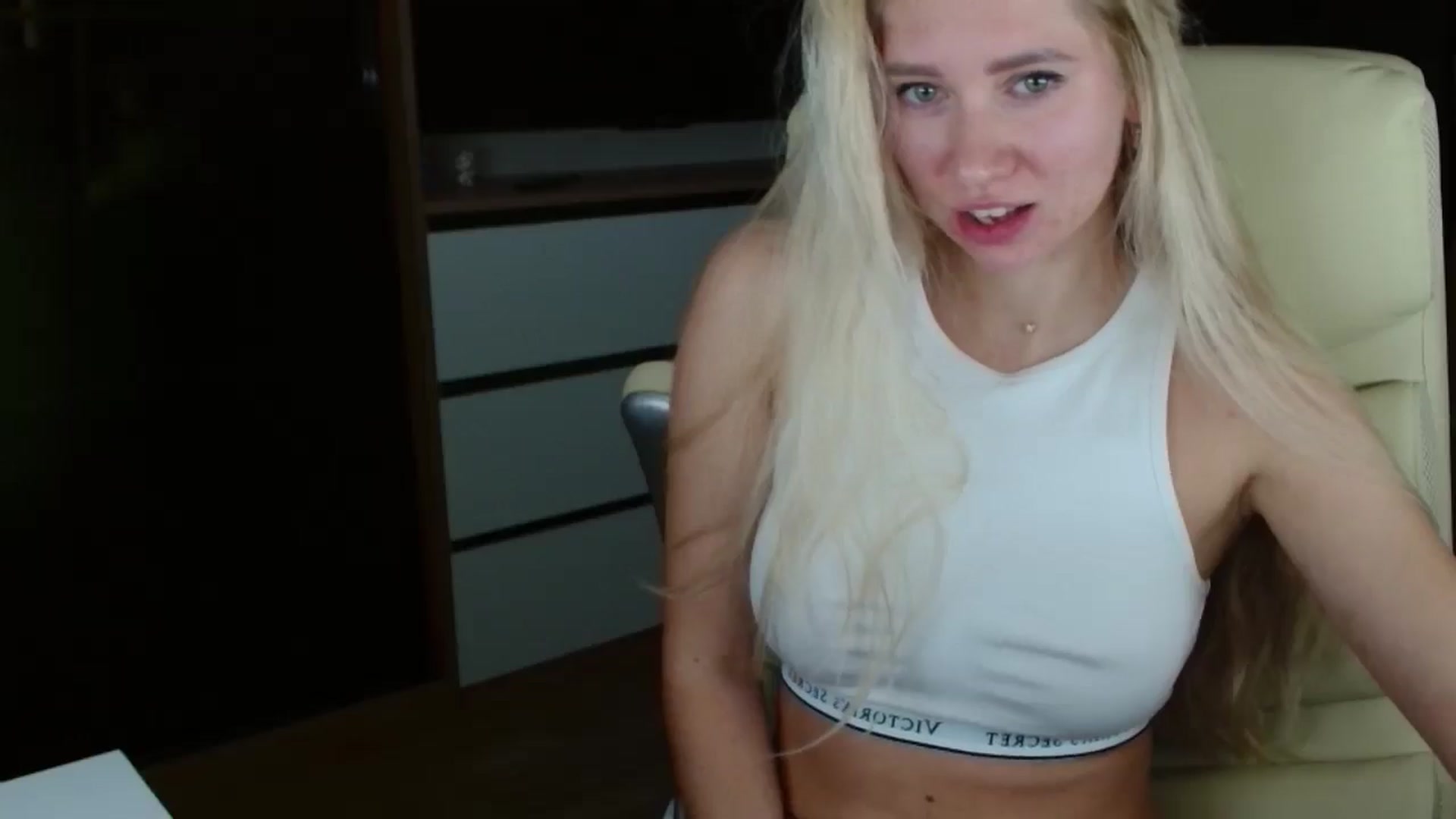 Gallery image thumbnail from Miss_Sylvia's myfreecams stream on, 11/14/2025, 16:31 image 10 of 20