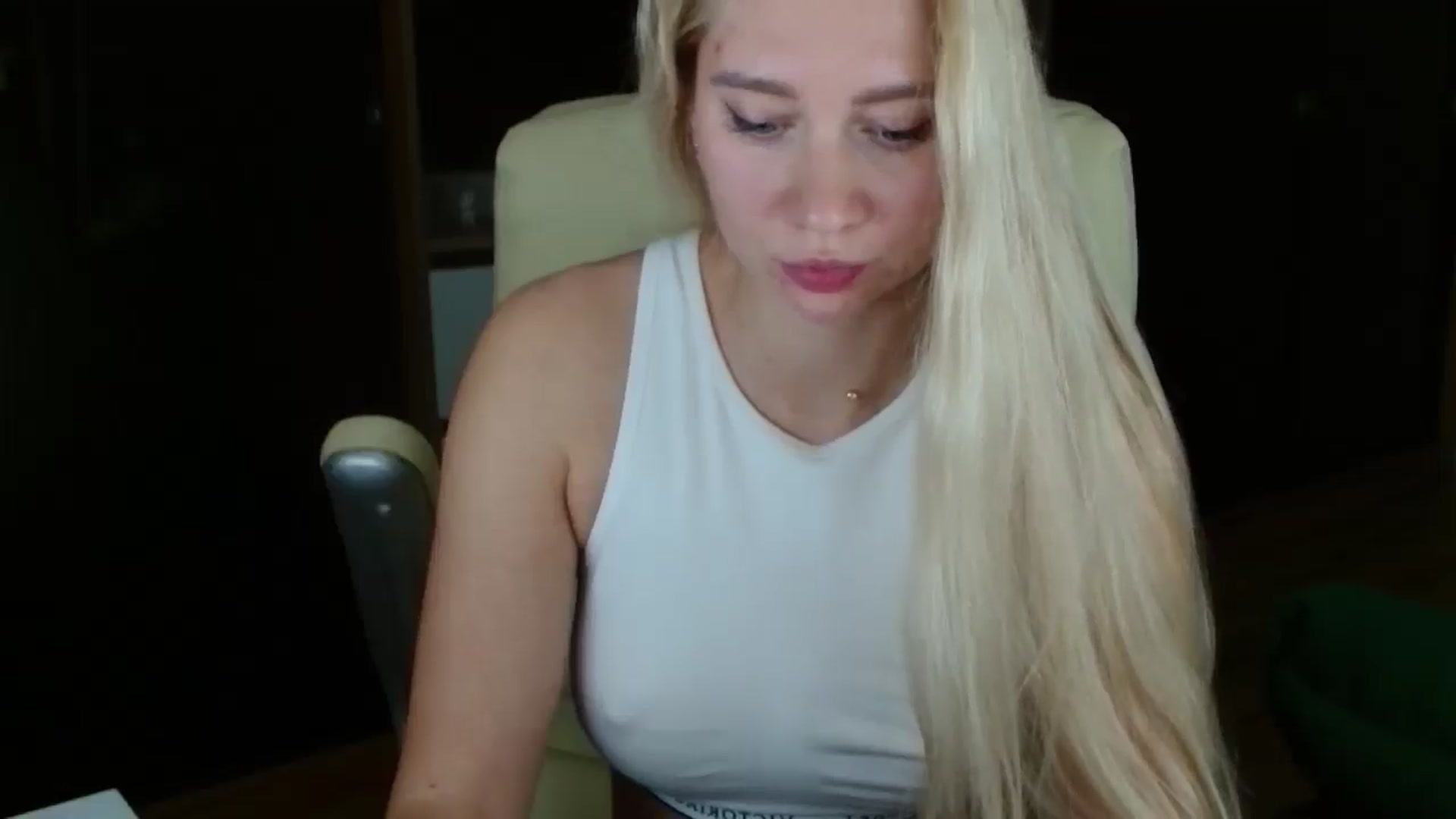 Gallery image thumbnail from Miss_Sylvia's myfreecams stream on, 11/14/2025, 17:20 image 2 of 20