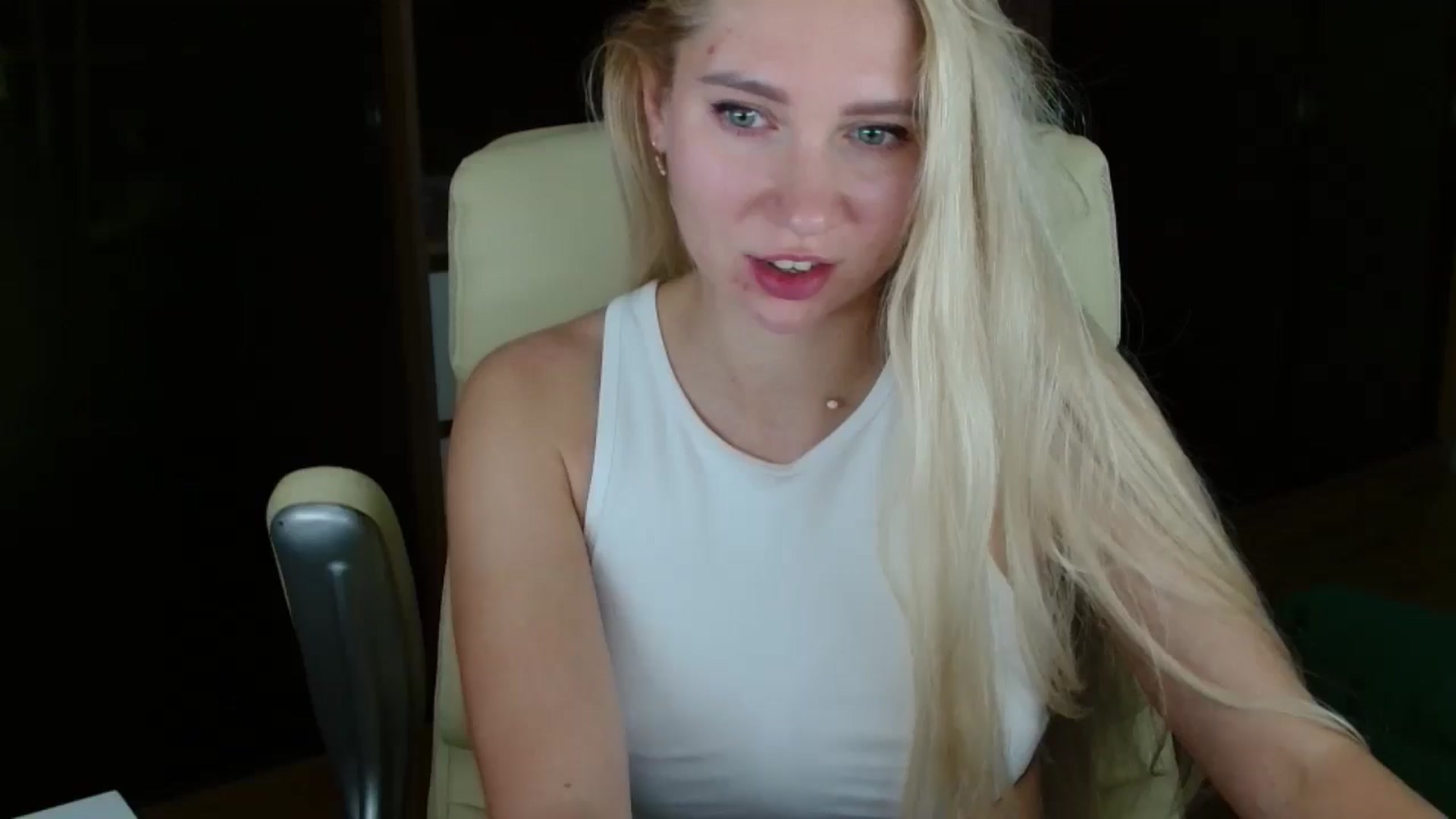 Gallery image thumbnail from Miss_Sylvia's myfreecams stream on, 11/14/2025, 17:20 image 13 of 20