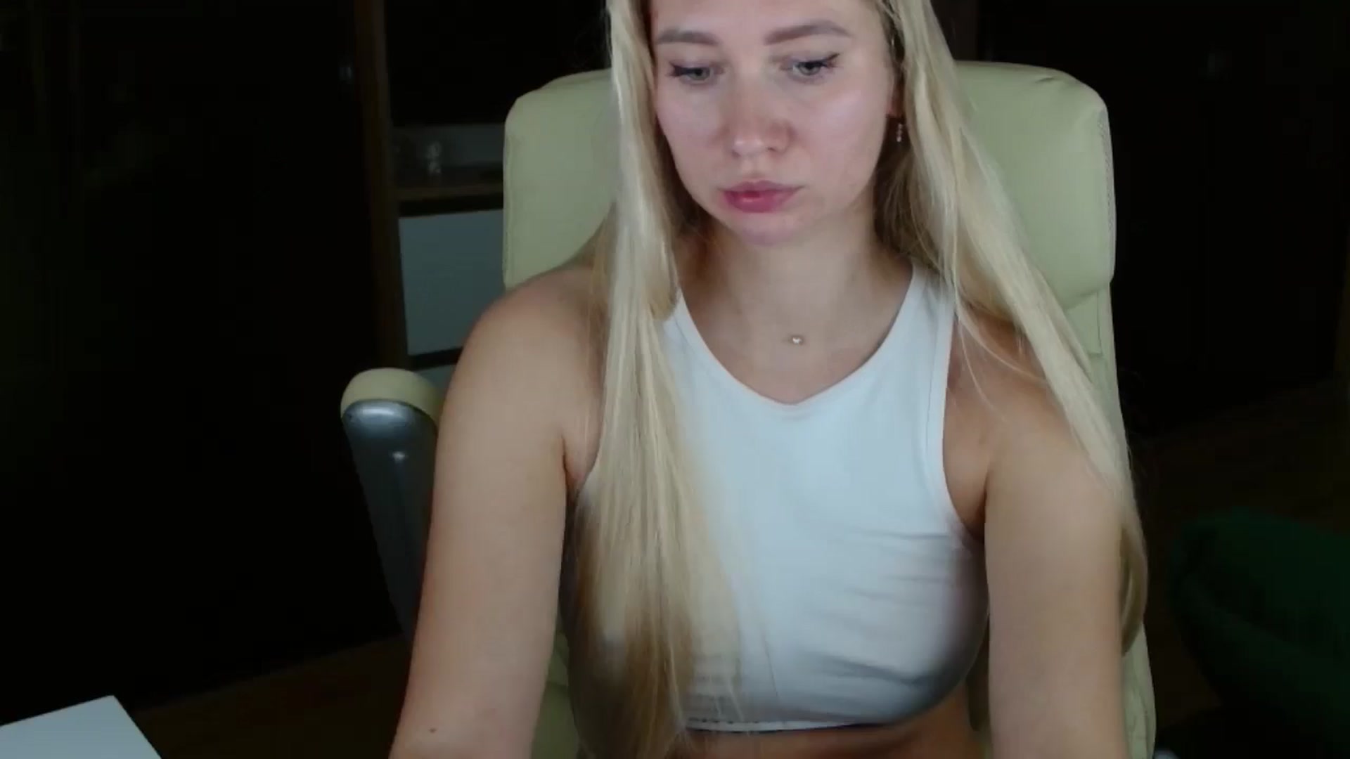 Gallery image thumbnail from Miss_Sylvia's myfreecams stream on, 11/14/2025, 18:42 image 7 of 20