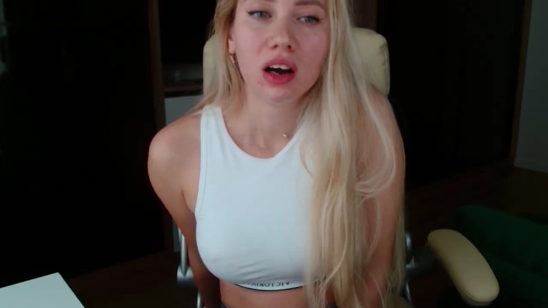 Gallery image thumbnail from Miss_Sylvia's myfreecams stream on, 11/15/2025, 13:47 image 7 of 20