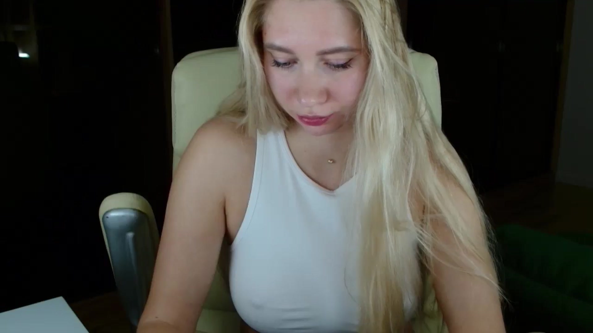 Gallery image thumbnail from Miss_Sylvia's myfreecams stream on, 11/15/2025, 15:44 image 10 of 20