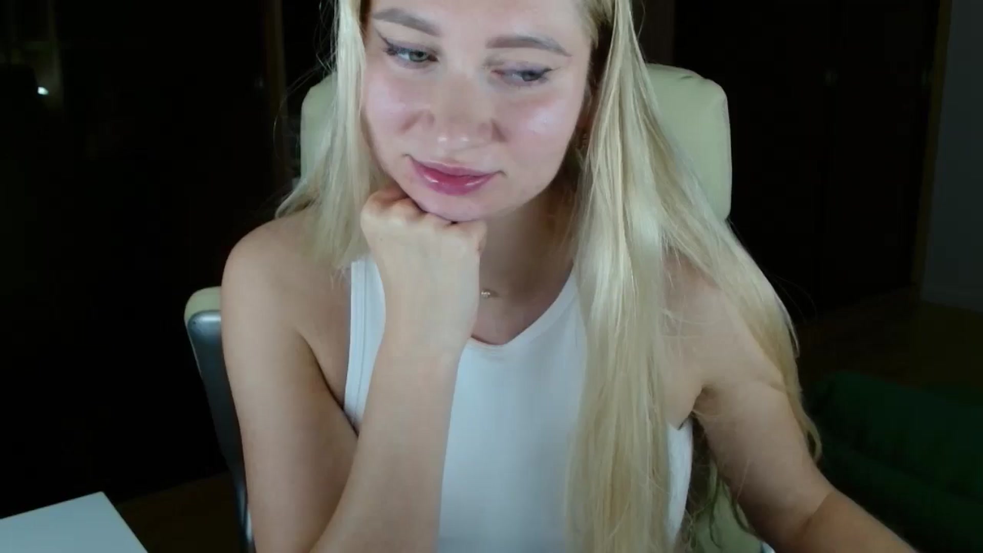 Gallery image thumbnail from Miss_Sylvia's myfreecams stream on, 11/15/2025, 15:44 image 18 of 20