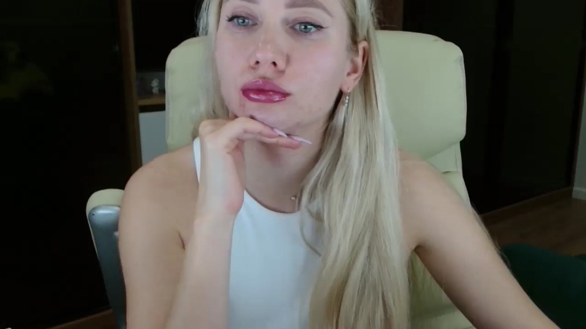 Gallery image thumbnail from Miss_Sylvia's myfreecams stream on, 11/17/2025, 17:14 image 3 of 20