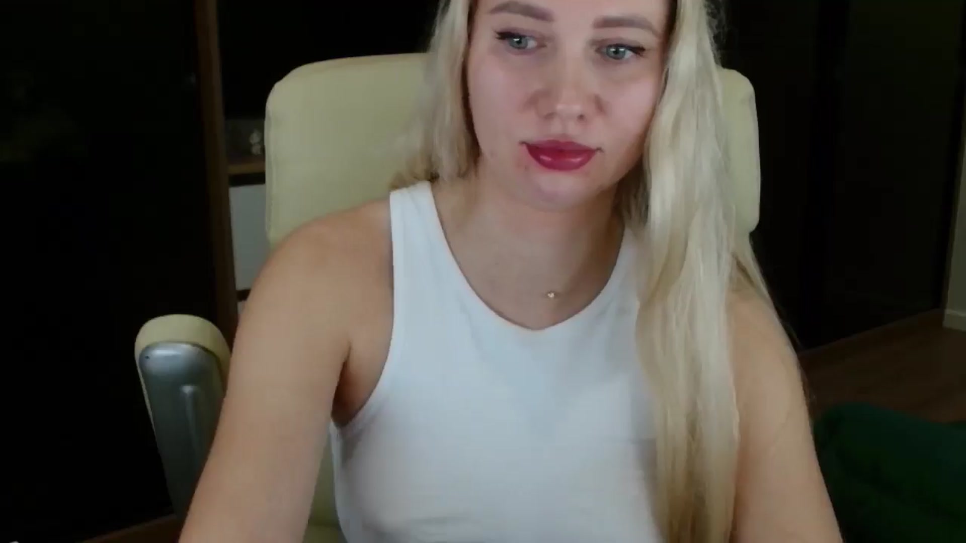 Gallery image thumbnail from Miss_Sylvia's myfreecams stream on, 11/17/2025, 17:14 image 6 of 20