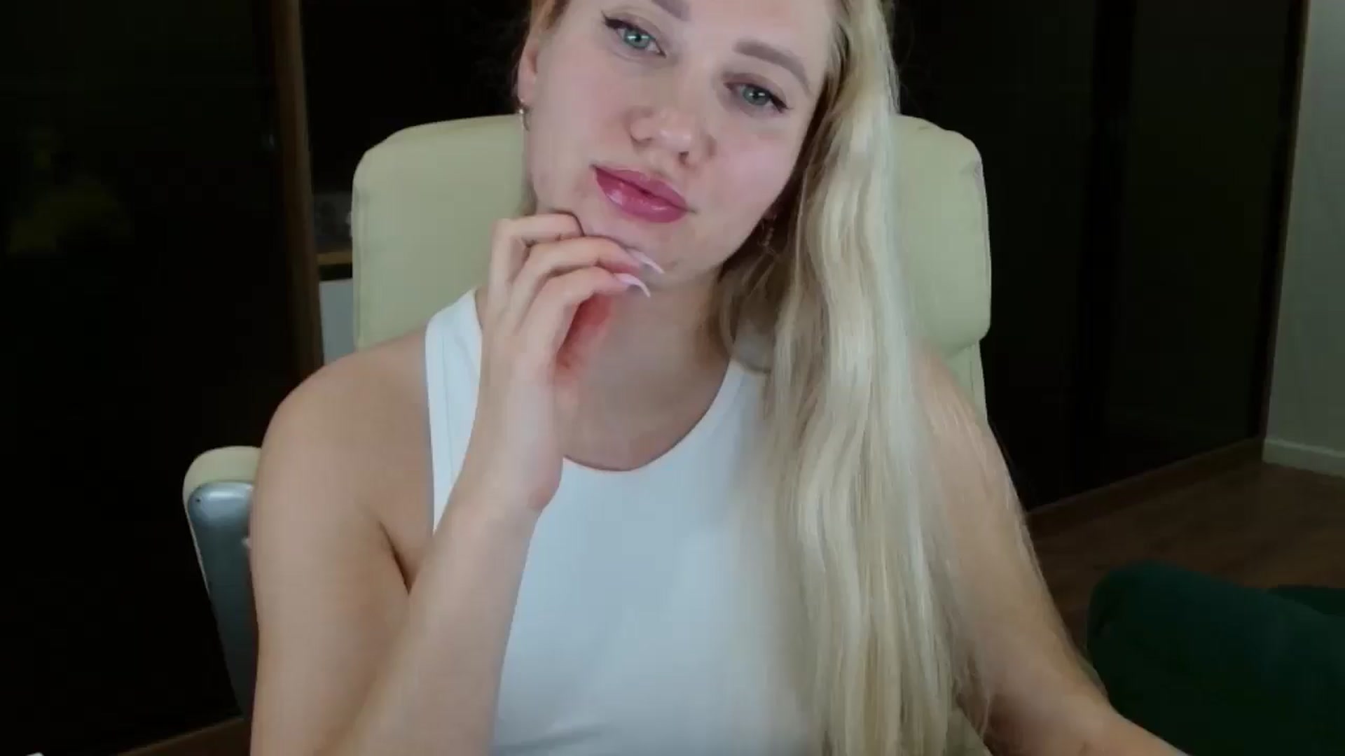 Gallery image thumbnail from Miss_Sylvia's myfreecams stream on, 11/17/2025, 17:47 image 17 of 20