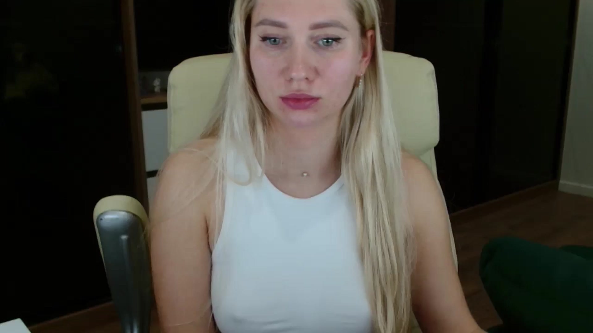Gallery image thumbnail from Miss_Sylvia's myfreecams stream on, 11/17/2025, 19:26 image 19 of 20