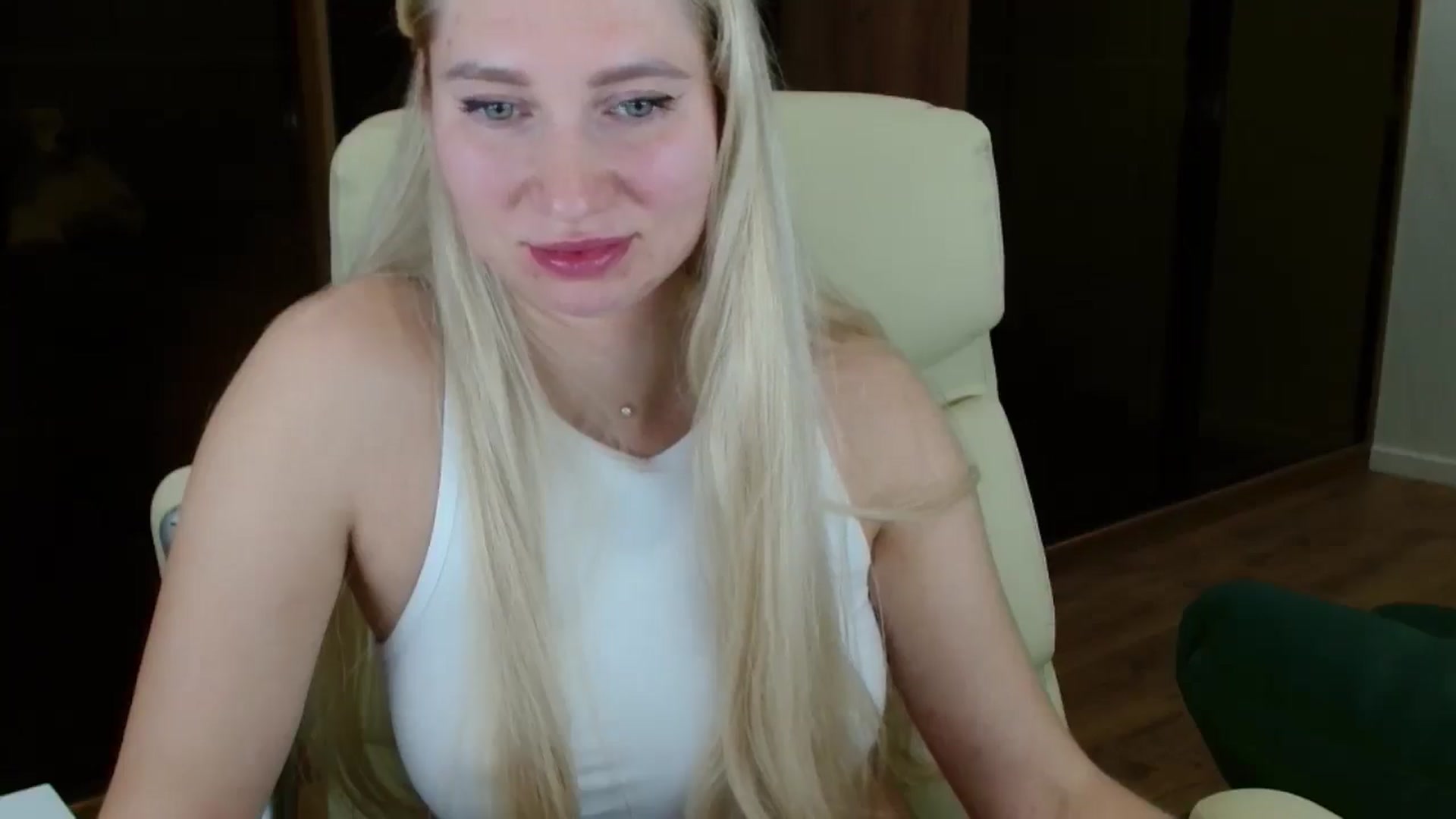 Gallery image thumbnail from Miss_Sylvia's myfreecams stream on, 11/17/2025, 19:26 image 10 of 20