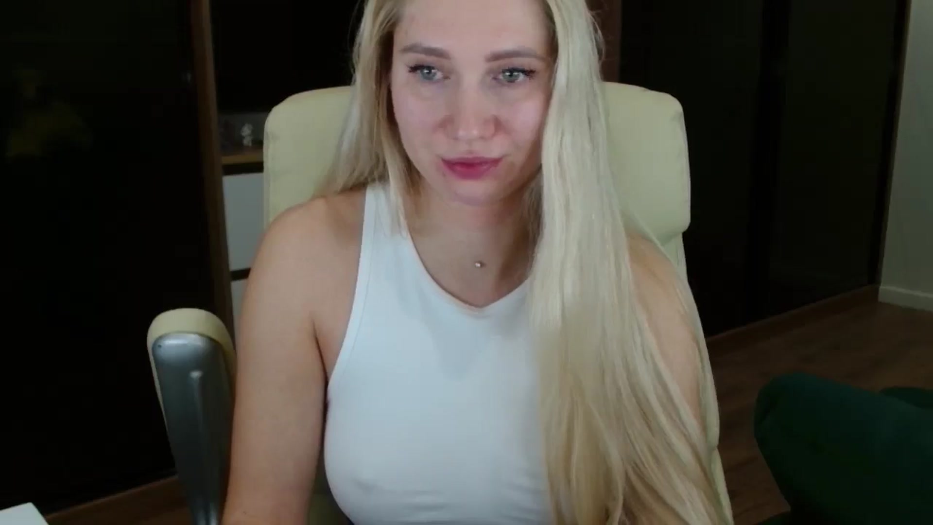 Gallery image thumbnail from Miss_Sylvia's myfreecams stream on, 11/17/2025, 19:26 image 18 of 20