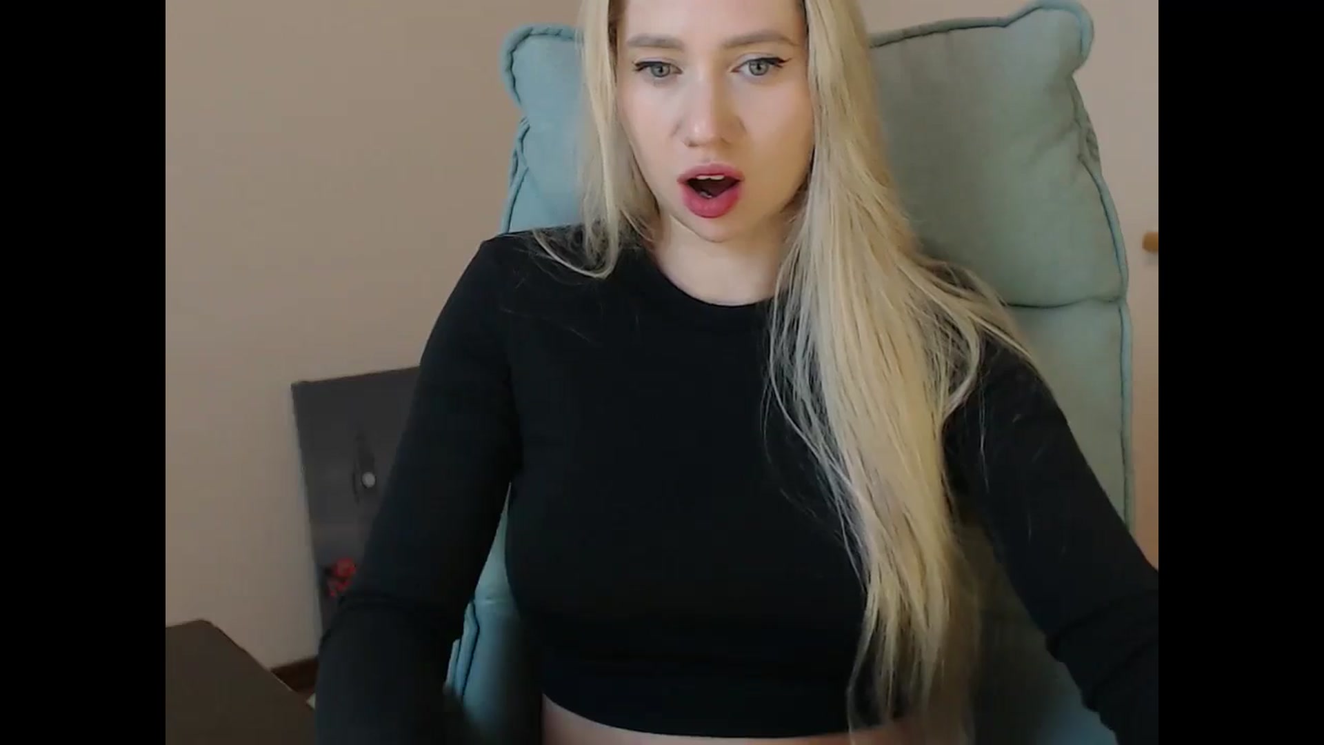 Gallery image thumbnail from Miss_Sylvia's myfreecams stream on, 11/19/2025, 19:56 image 16 of 20
