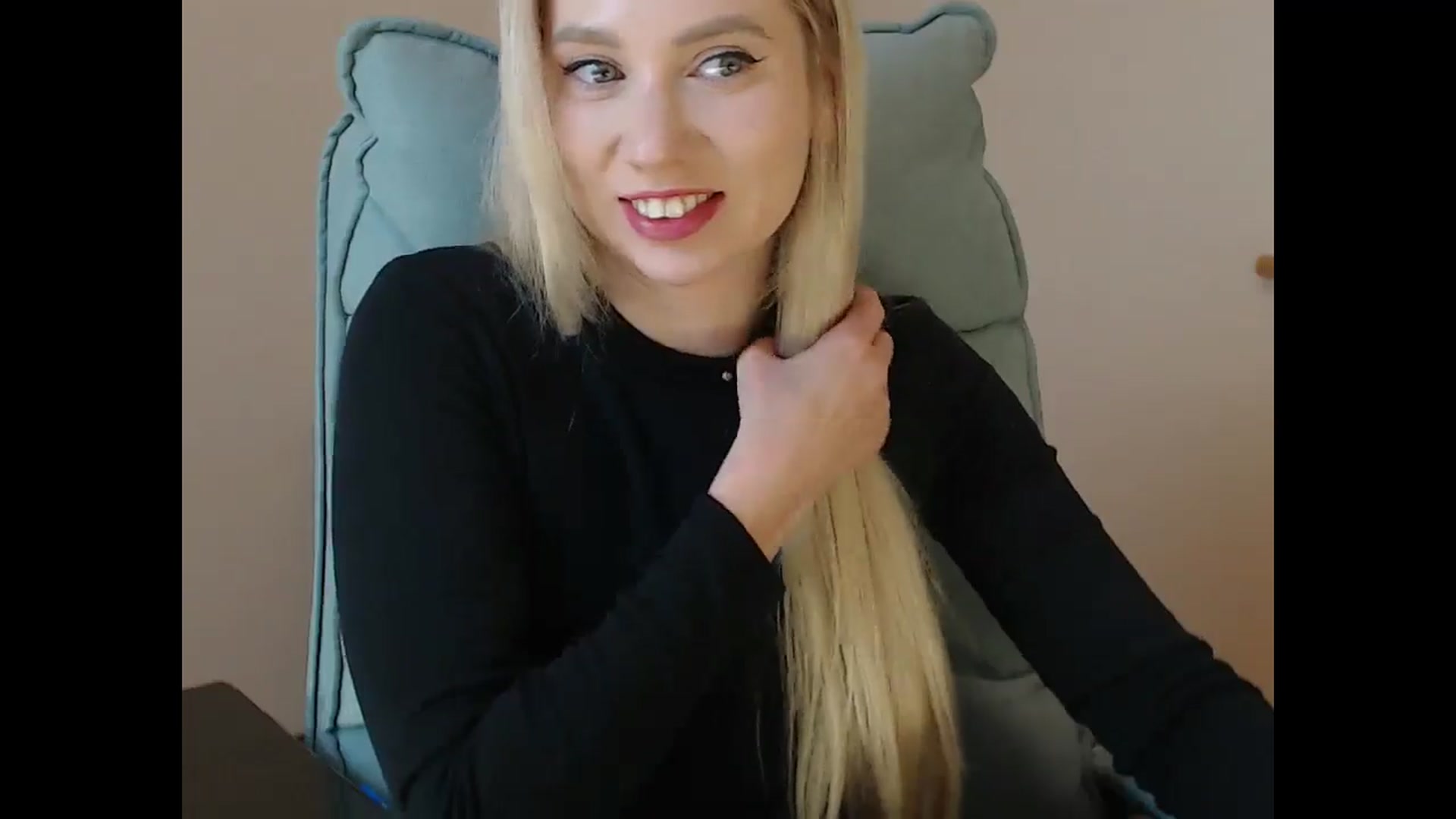 Gallery image thumbnail from Miss_Sylvia's myfreecams stream on, 11/19/2025, 19:56 image 10 of 20