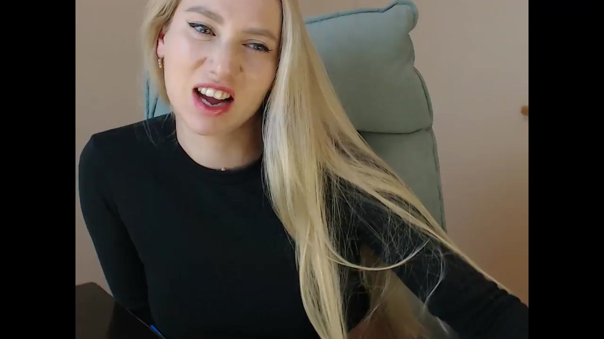 Gallery image thumbnail from Miss_Sylvia's myfreecams stream on, 11/19/2025, 19:56 image 13 of 20