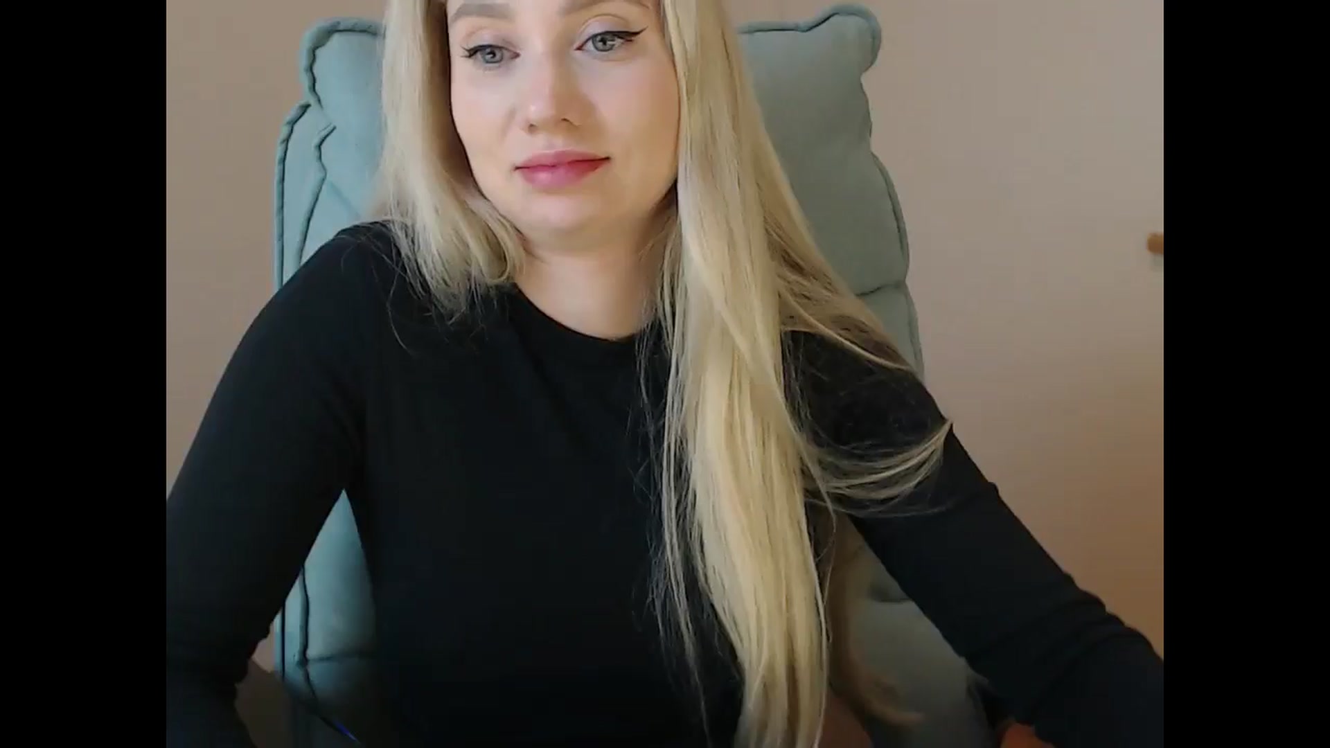 Gallery image thumbnail from Miss_Sylvia's myfreecams stream on, 11/19/2025, 19:56 image 12 of 20