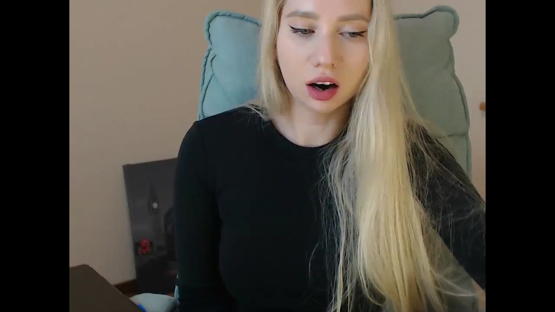 Gallery image thumbnail from Miss_Sylvia's myfreecams stream on, 11/19/2025, 20:54 image 11 of 20