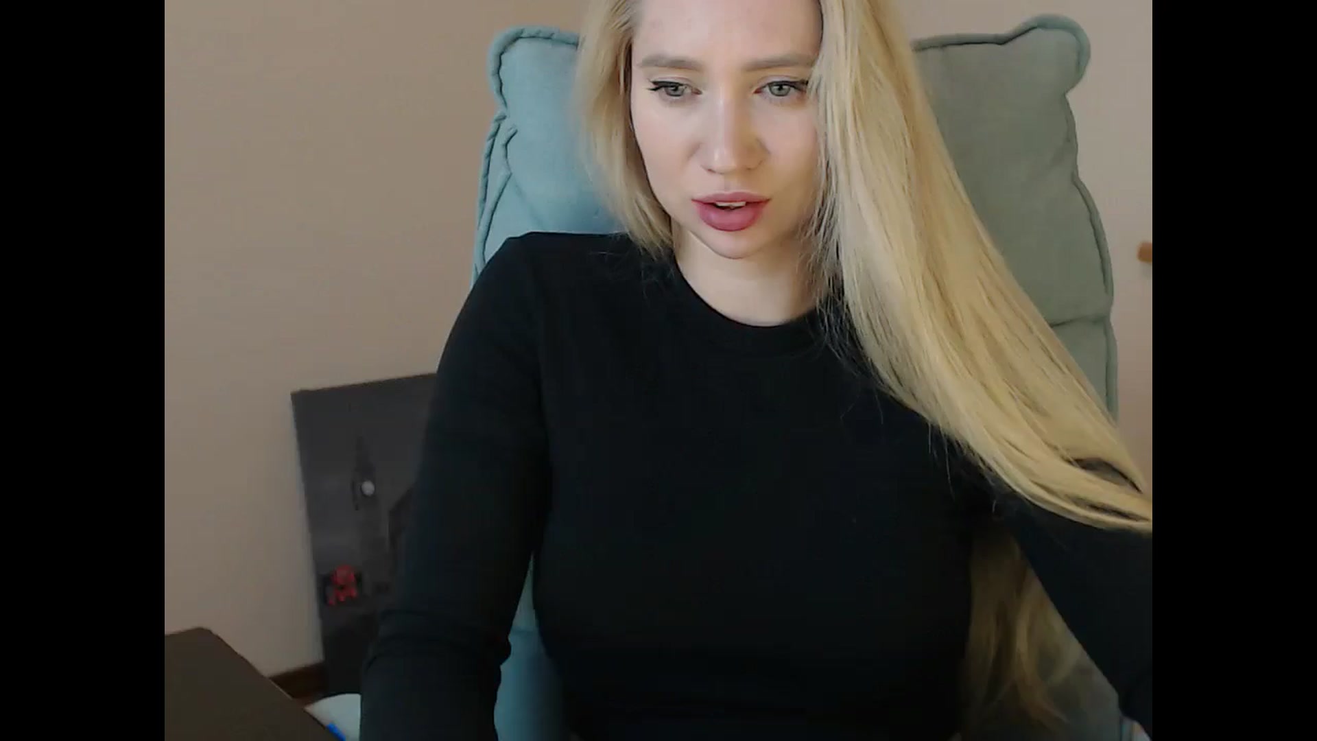 Gallery image thumbnail from Miss_Sylvia's myfreecams stream on, 11/19/2025, 20:54 image 14 of 20