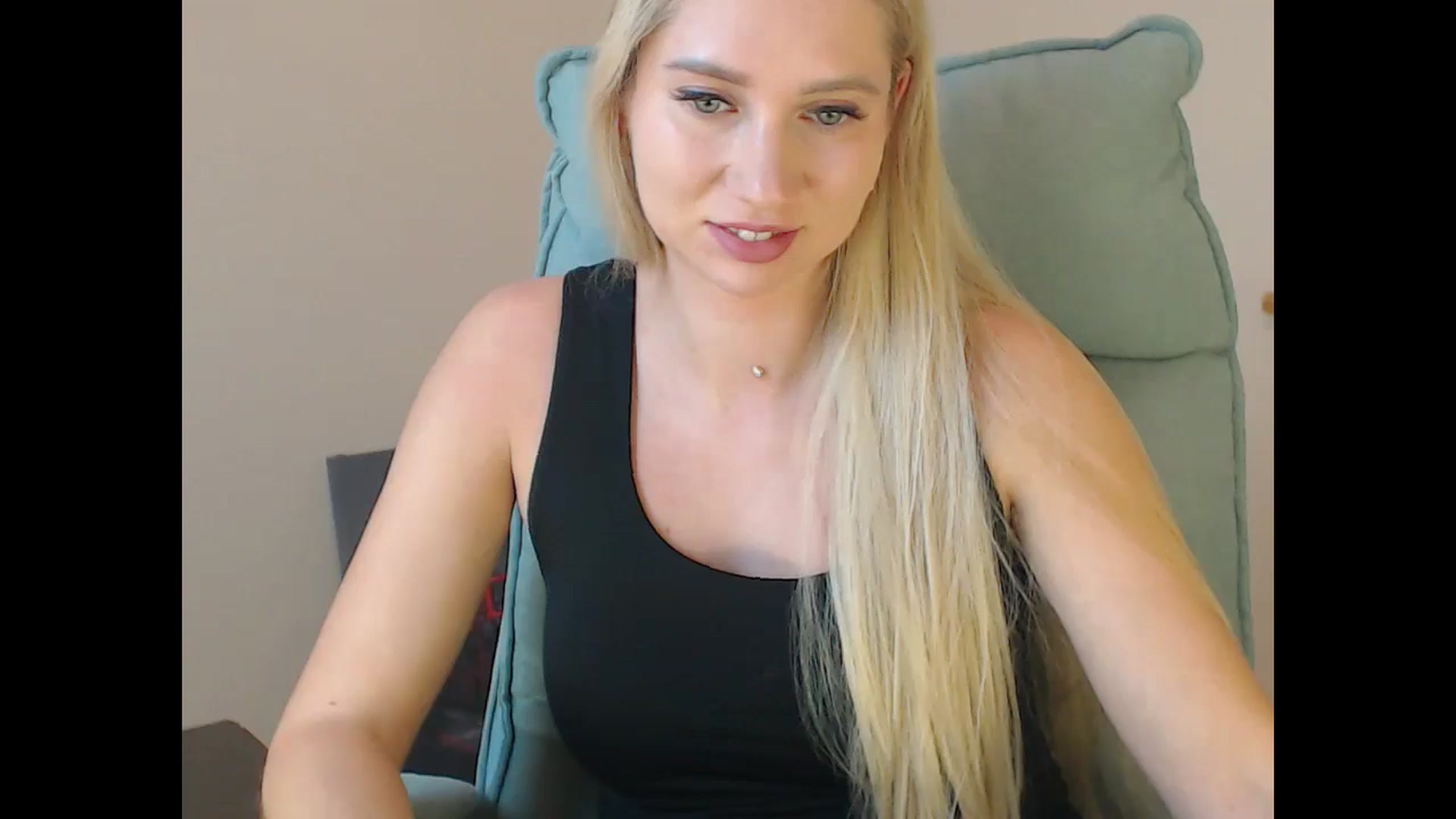 Gallery image thumbnail from Miss_Sylvia's myfreecams stream on, 11/20/2025, 18:31 image 17 of 20