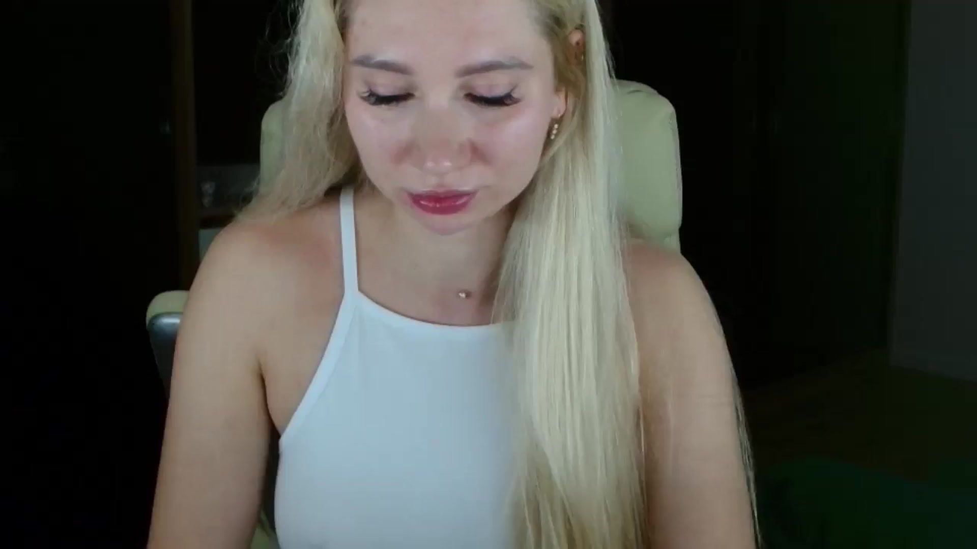 Gallery image thumbnail from Miss_Sylvia's myfreecams stream on, 11/22/2025, 19:21 image 7 of 20